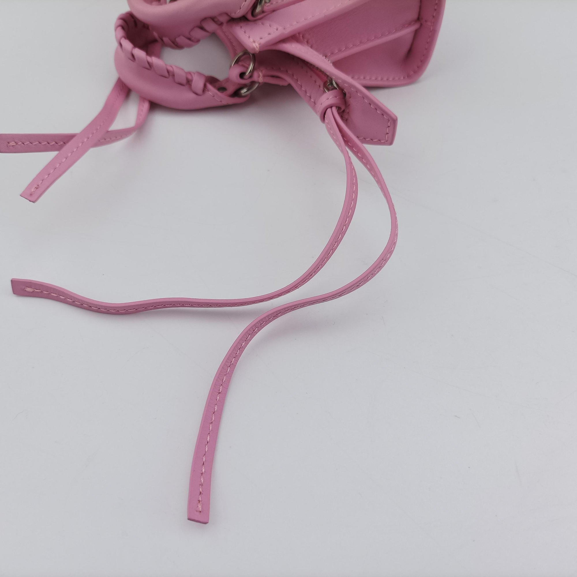 Pre-owned Balenciaga Neo Cagole XS Pink lambskin  shoulderbag | stylenewstar