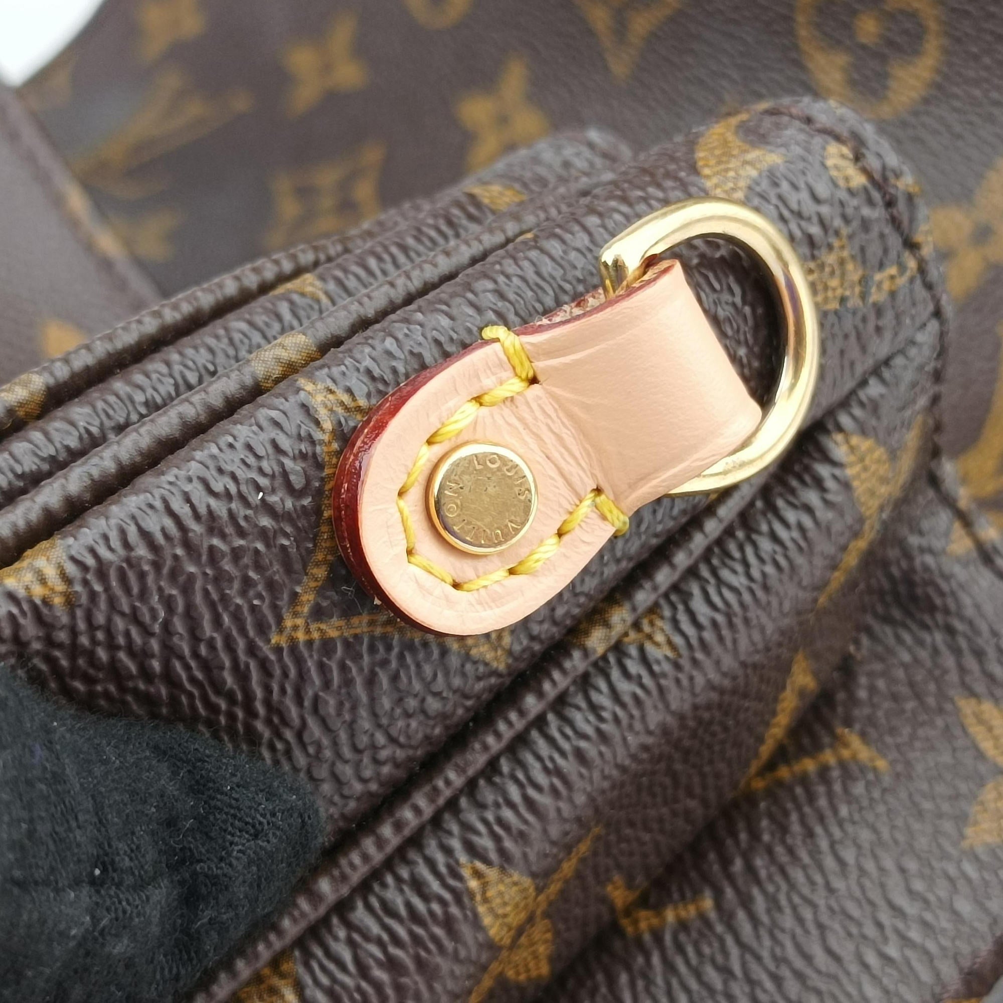 Pre-owned Louis Vuitton Pochette Metis MM Brown Monogram Canvas M44875 shoulderbag | stylenewstar