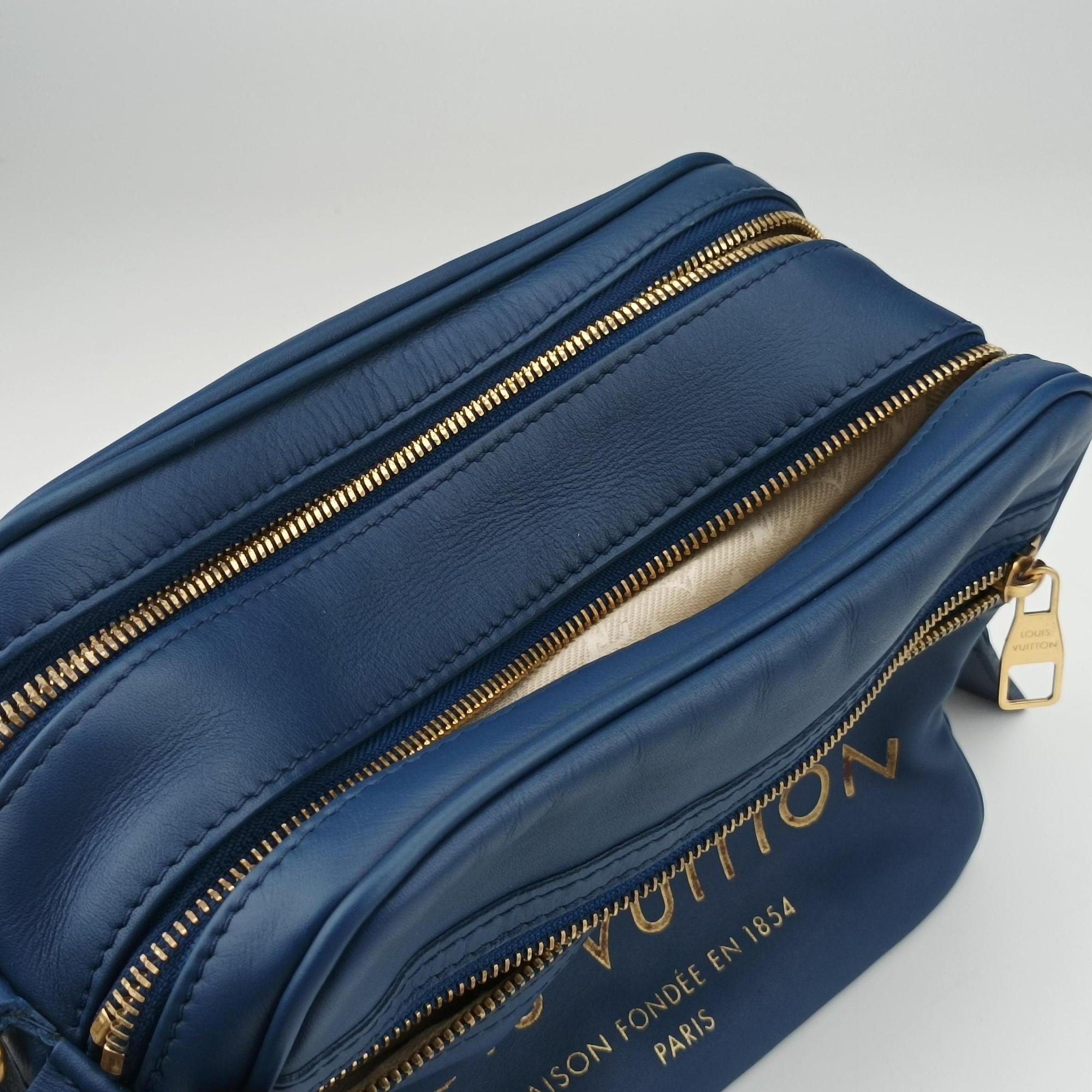 Vintage Louis Vuitton Flight Paname Paname Line Blue Supple Calfskin Leather M45509 shoulderbag | stylenewstar