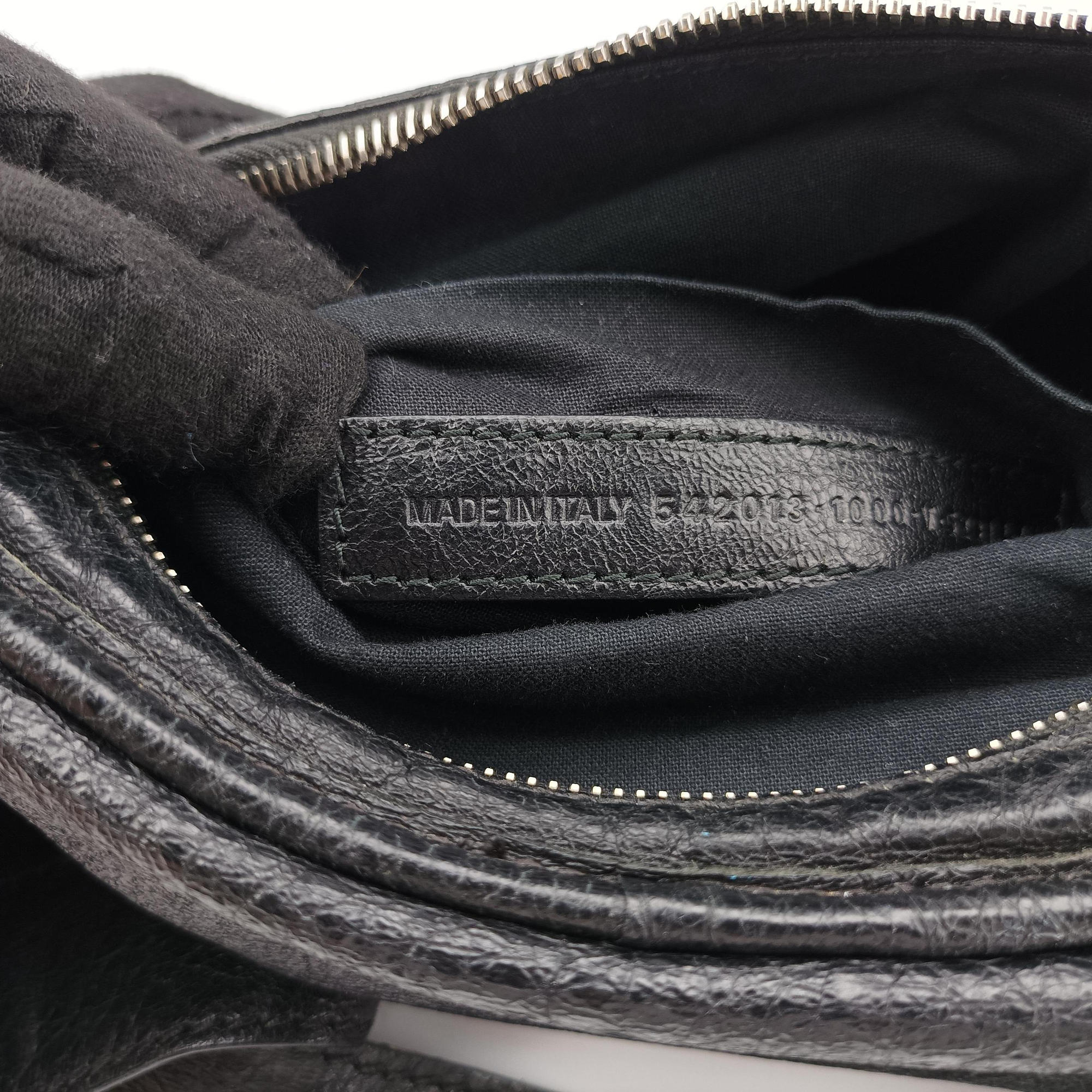Pre-owned Balenciaga Classic Neo Lift  Black Lambskin 341628 bum bag/waist bag | stylenewstar