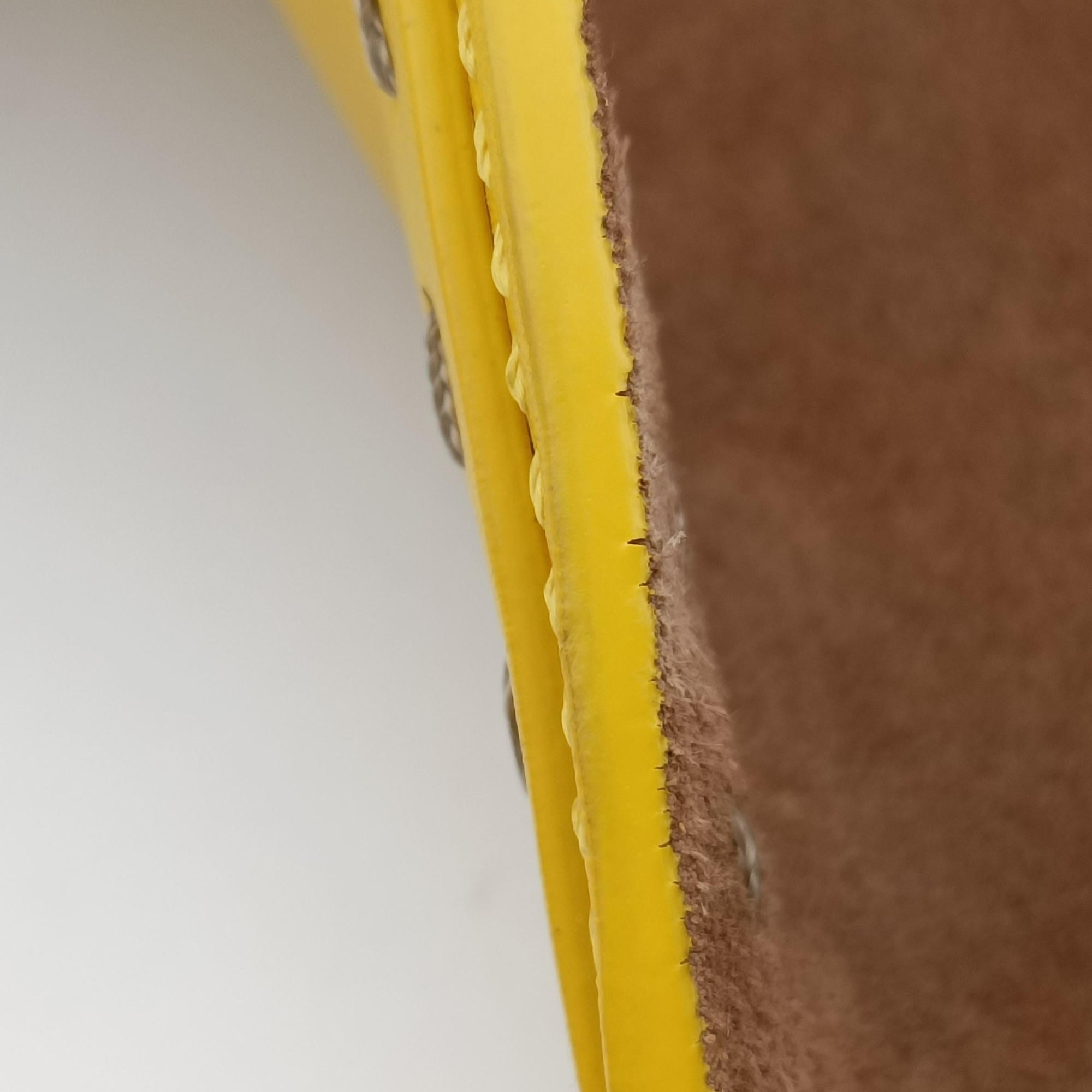 Pre-owned Fendi Moonlight Yellow Leather 8BT346 shoulderbag | stylenewstar