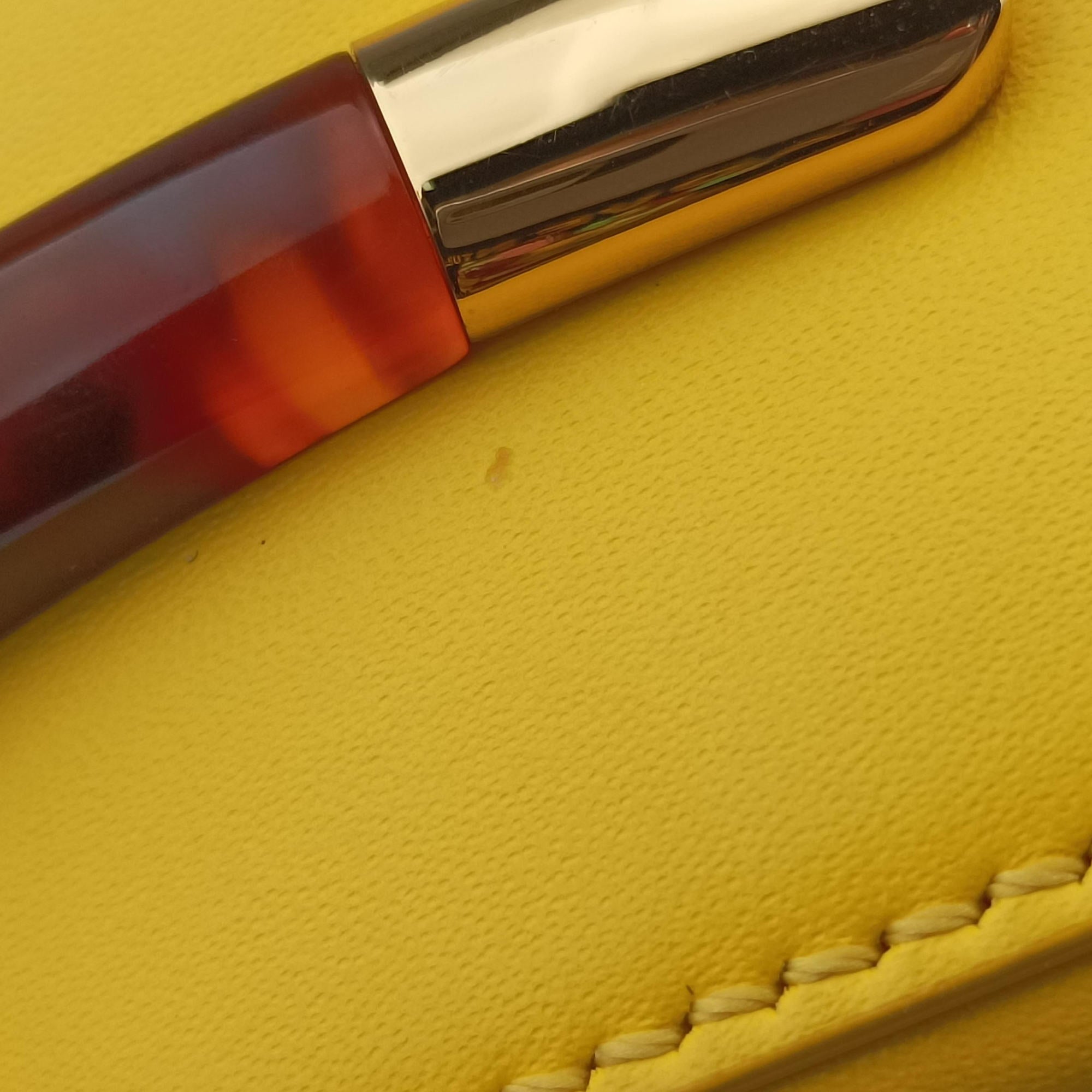 Pre-owned Fendi Moonlight Yellow Leather 8BT346 shoulderbag | stylenewstar