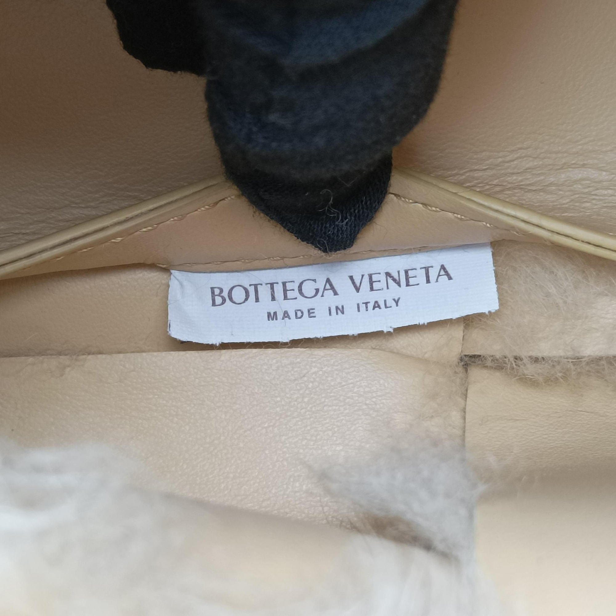 Secondhand Bottega Veneta Sac Cabas Arco Yellow Lambswool  handbag | stylenewstar