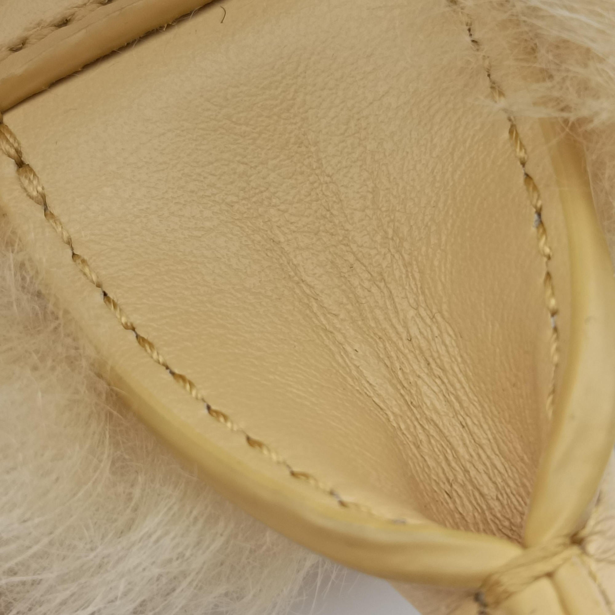 Secondhand Bottega Veneta Sac Cabas Arco Yellow Lambswool  handbag | stylenewstar