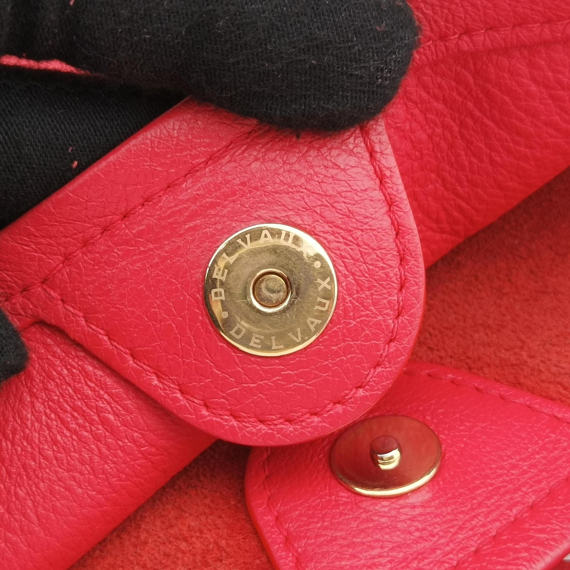 Vintage Delvaux Pin Mini Bucket Red Leather  shoulderbag | stylenewstar