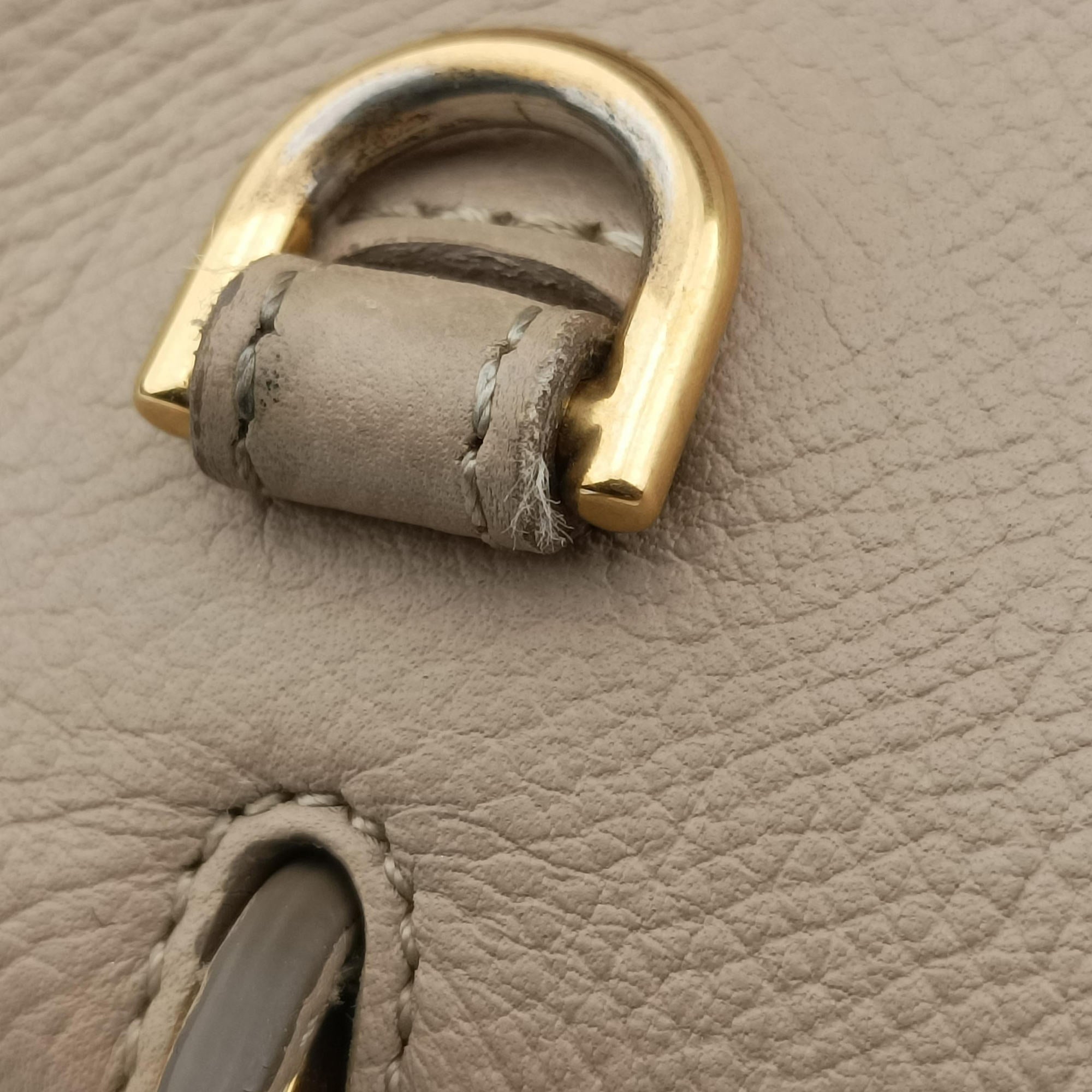 Pre-owned Celine Belt Mini Beige Leather  shoulderbag | stylenewstar