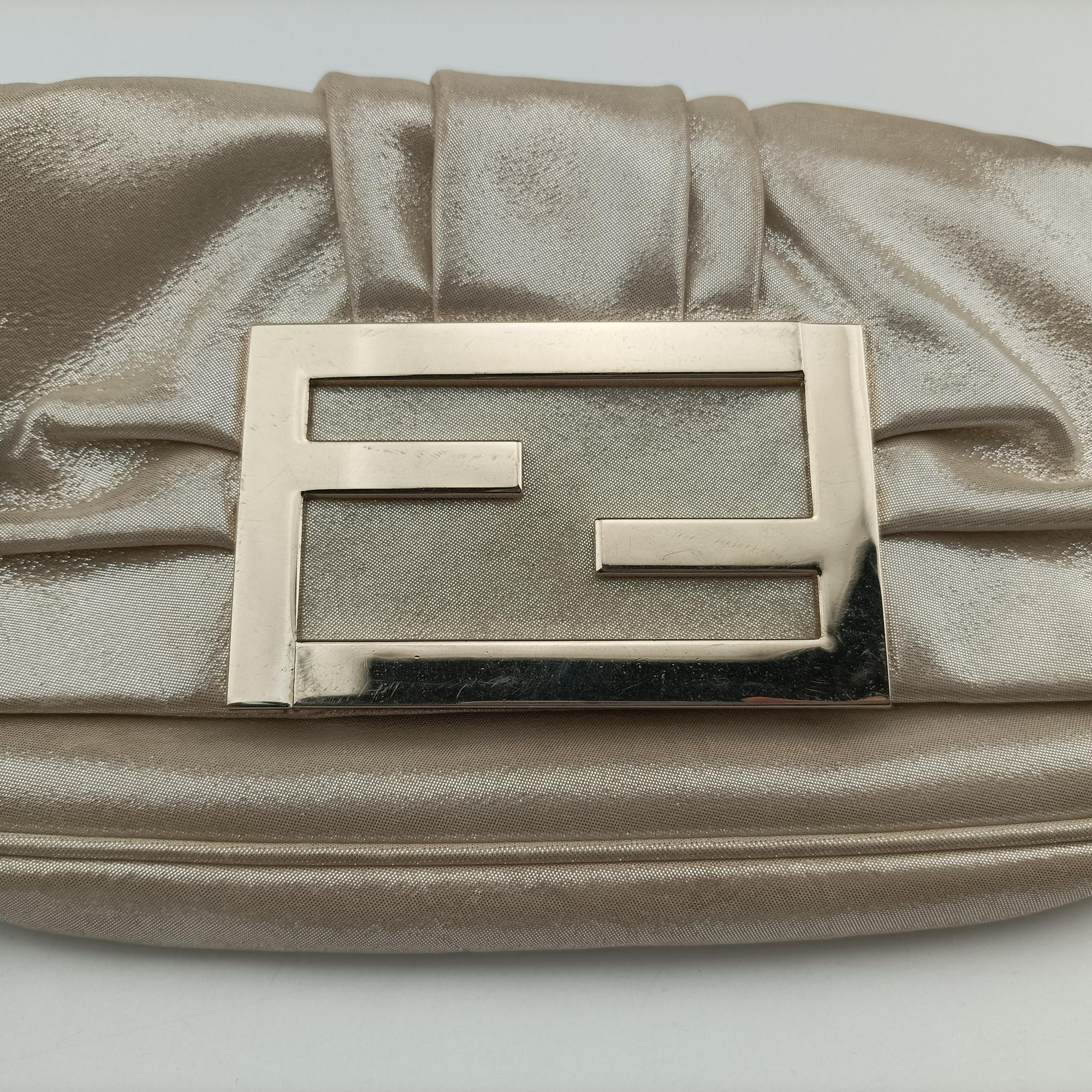 Vintage Fendi Mia Pochette Golden Leather 8BP046 shoulderbag | stylenewstar
