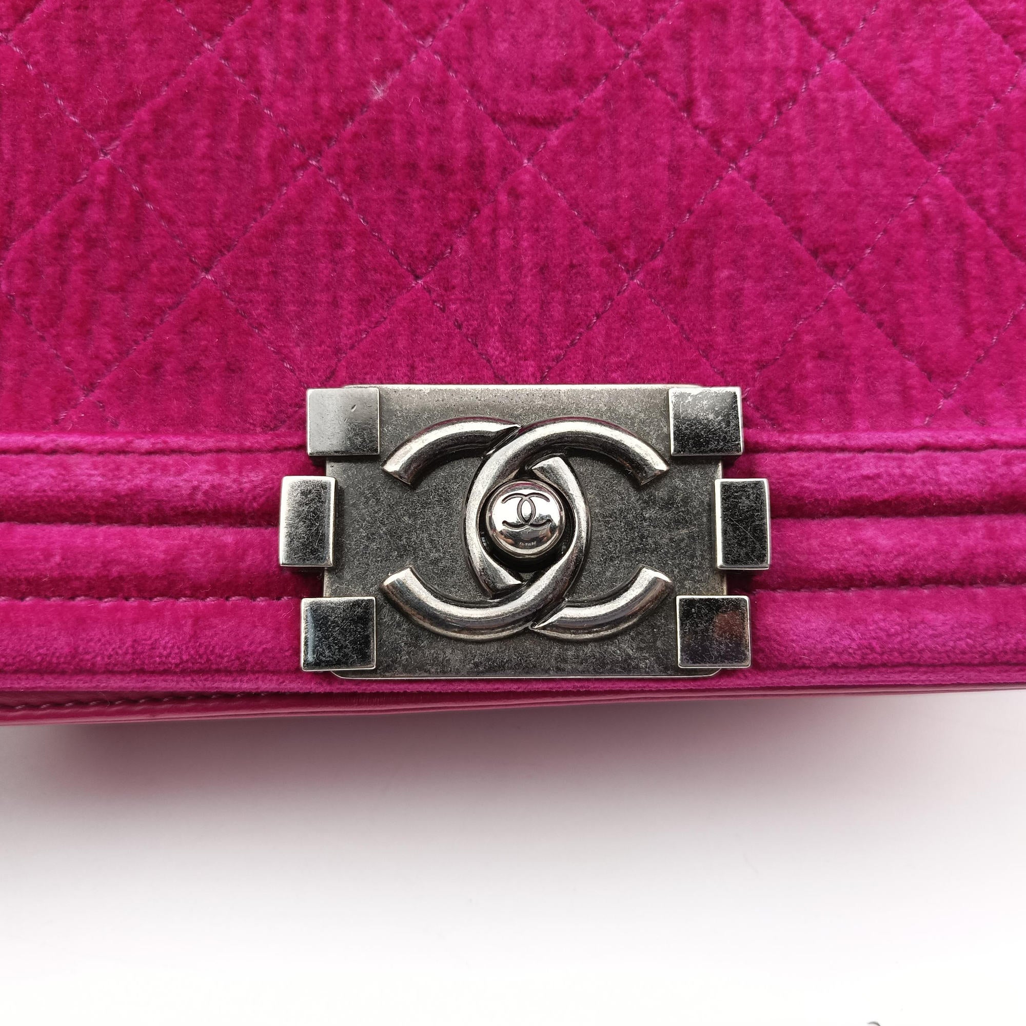 Pre-owned Chanel BOY CHANEL Rose velour A67416 shoulderbag | stylenewstar