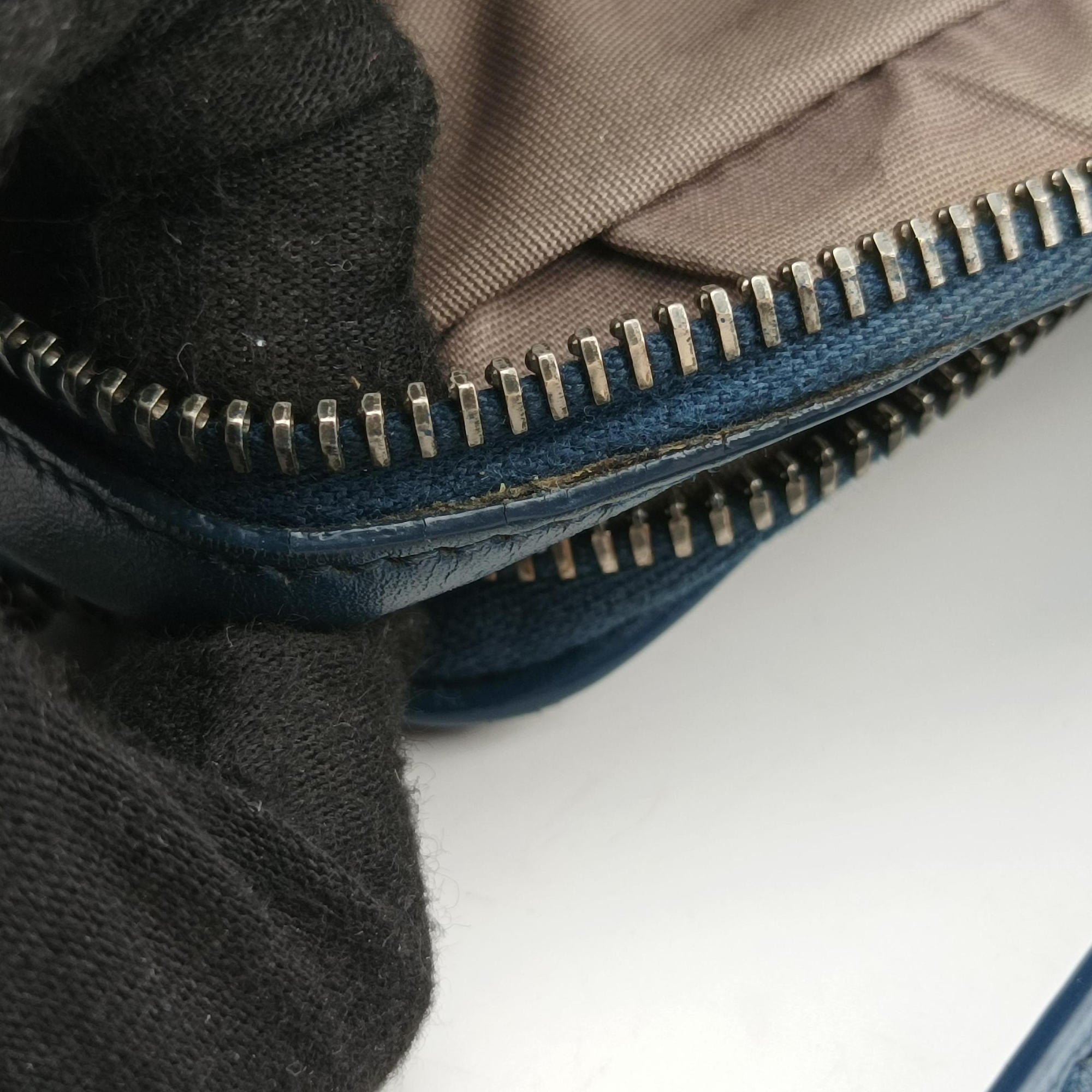 Secondhand Bottega Veneta Intrecciato Navy lambskin  shoulderbag | stylenewstar