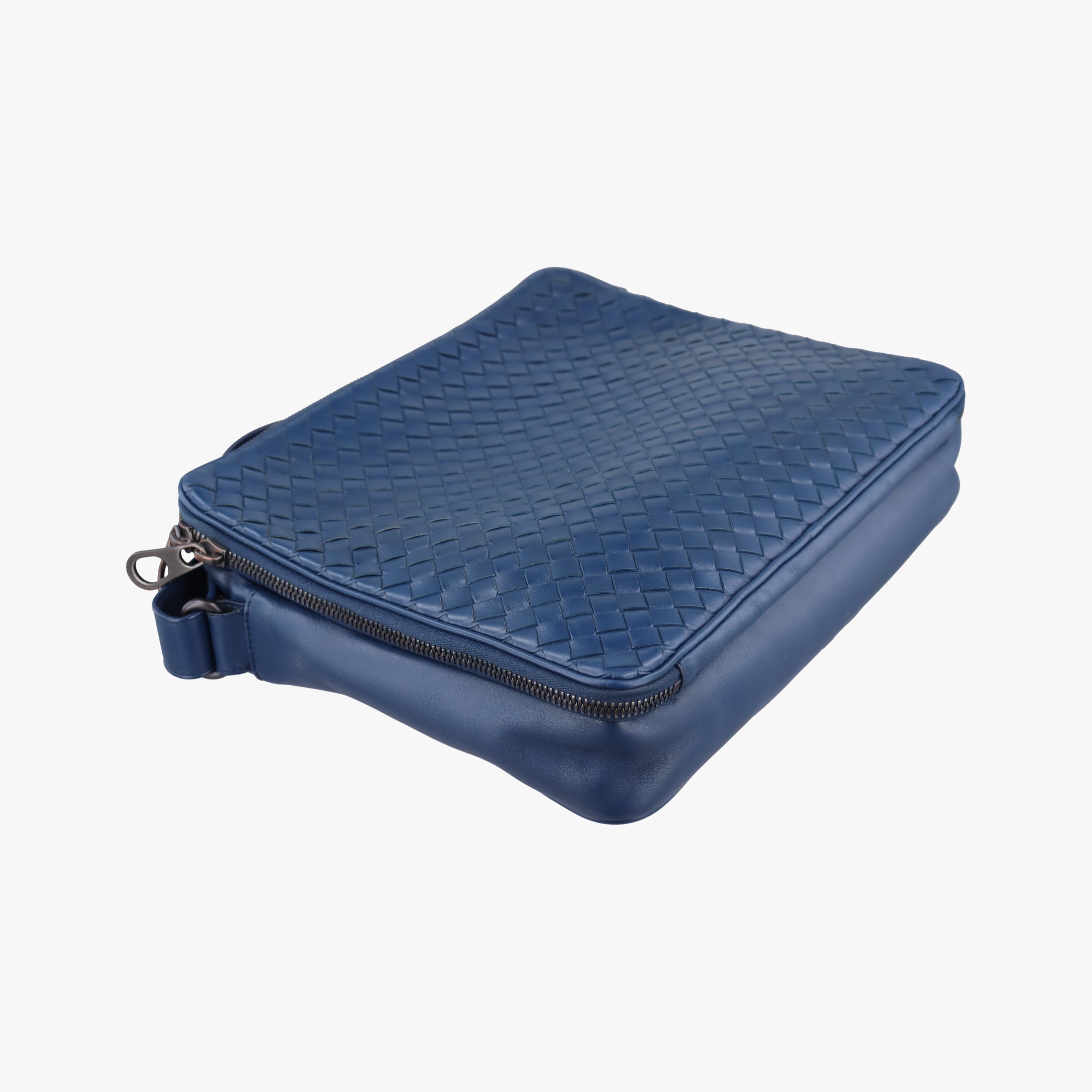 Secondhand Bottega Veneta Intrecciato Navy lambskin  shoulderbag | stylenewstar