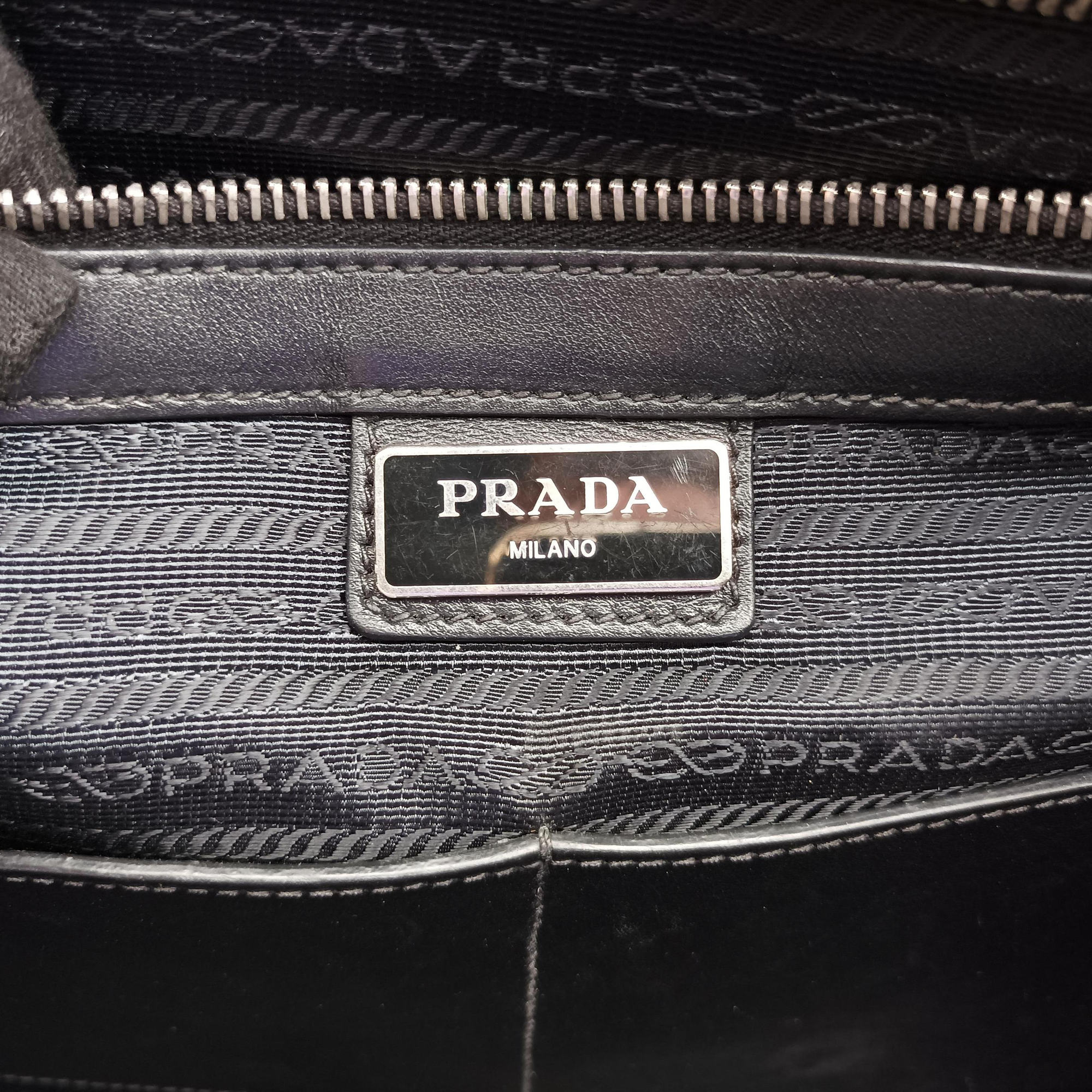 Pre-owned Prada Business Briefcase Navy SAFFIANO Leather 2VE368 handbag | stylenewstar