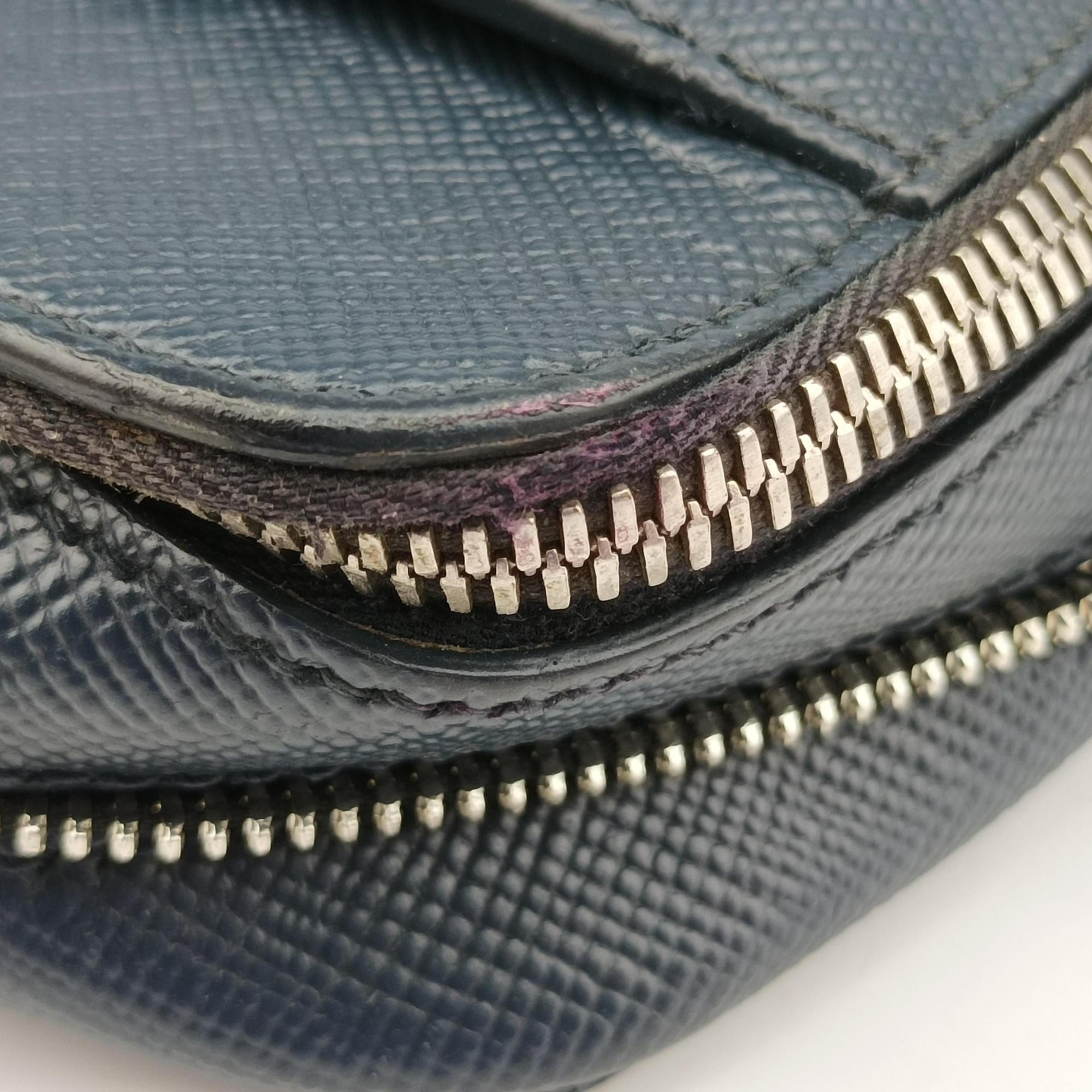 Pre-owned Prada Business Briefcase Navy SAFFIANO Leather 2VE368 handbag | stylenewstar