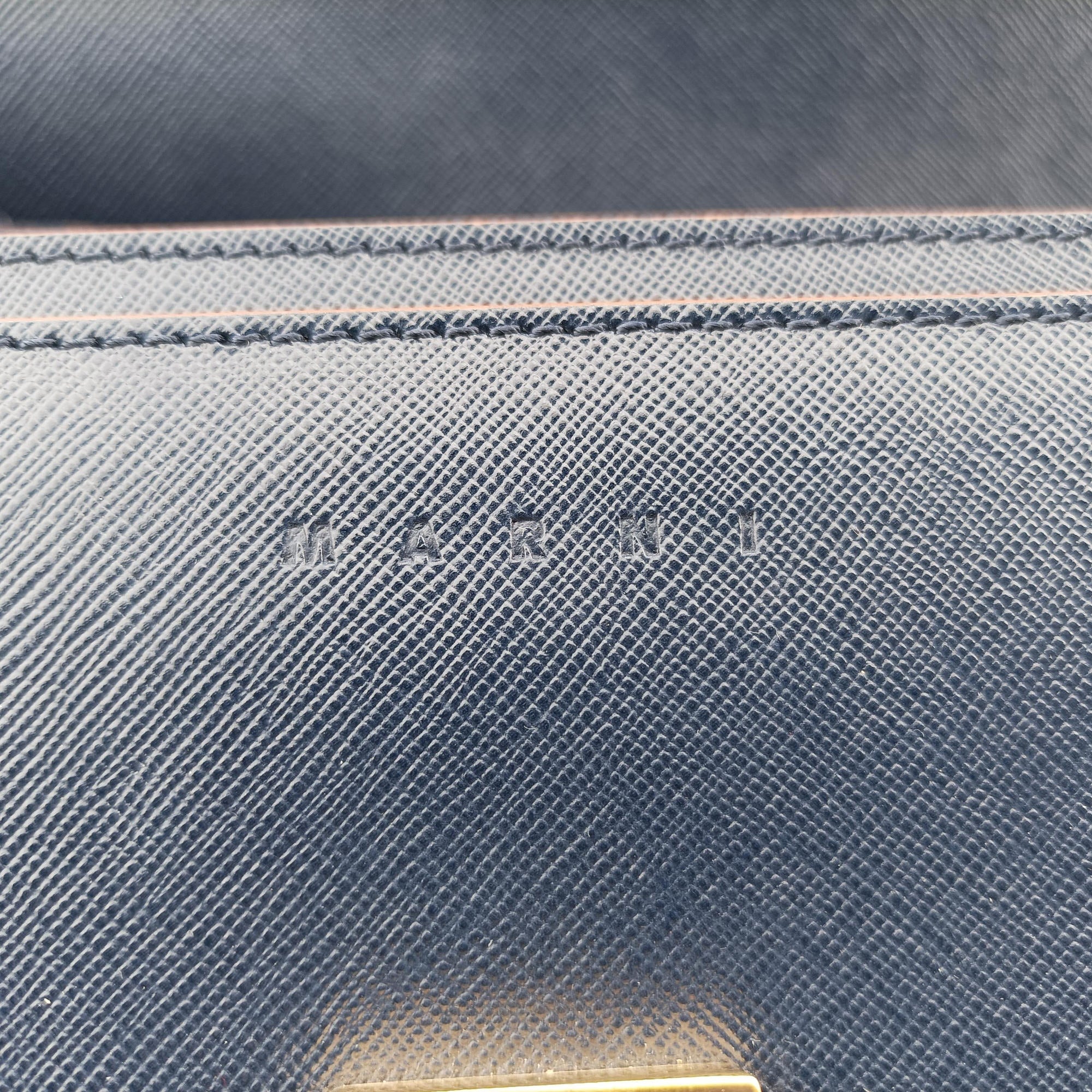 Pre-owned Marni TRUNK Navy Saffiano Leather   shoulderbag | stylenewstar