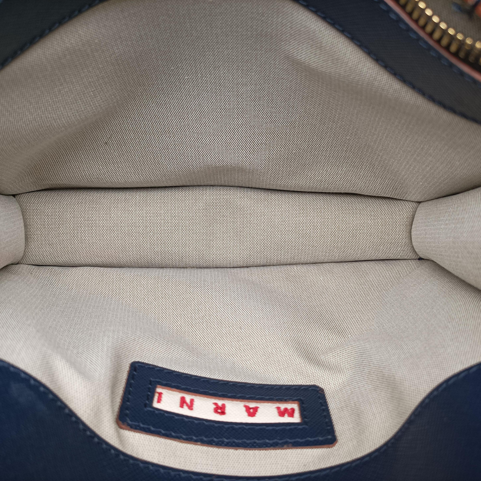 Pre-owned Marni TRUNK Navy Saffiano Leather   shoulderbag | stylenewstar