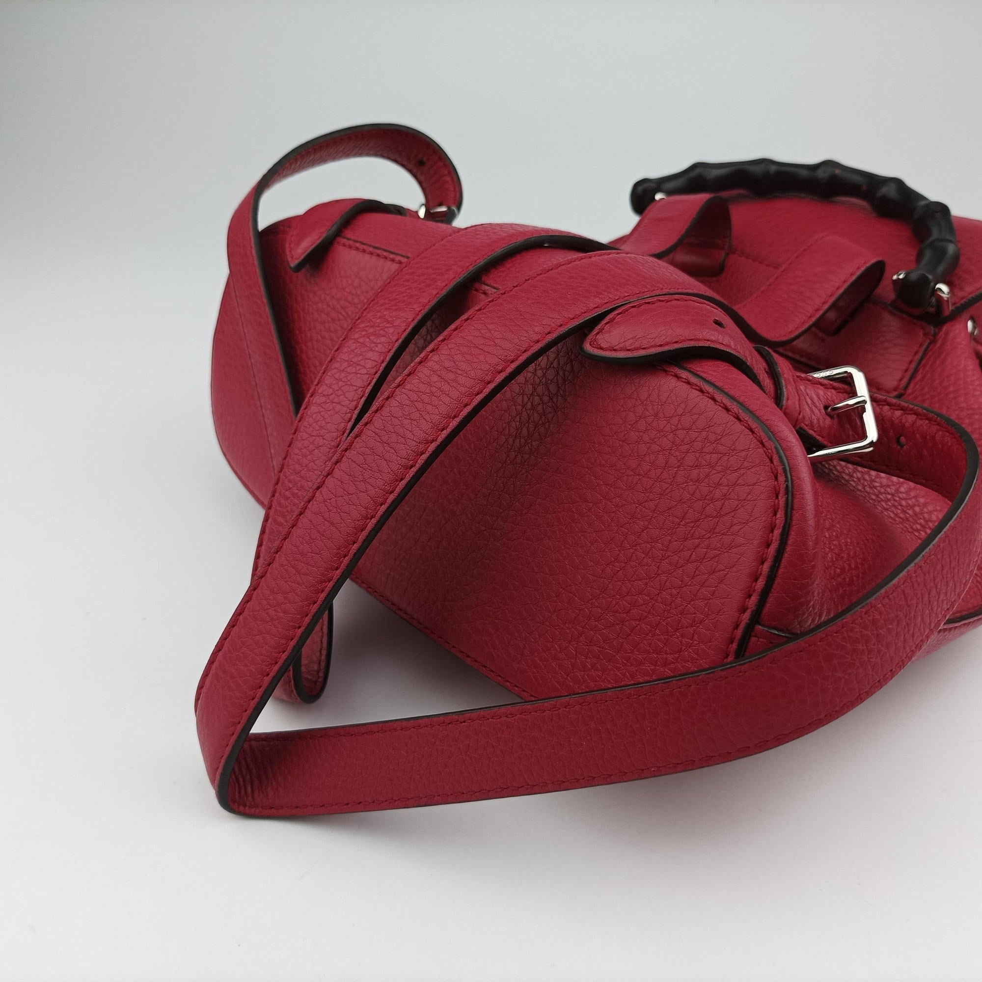 Pre-owned Gucci Bamboo fringe tassel Red Leather 387149 backpack/rucksack | stylenewstar