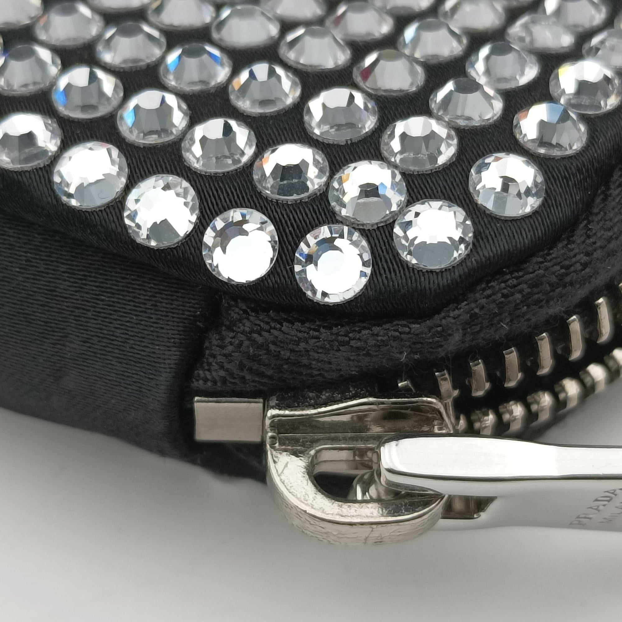 Pre-owned Prada Triangle Crystal Black Leather 1NR015 shoulderbag | stylenewstar