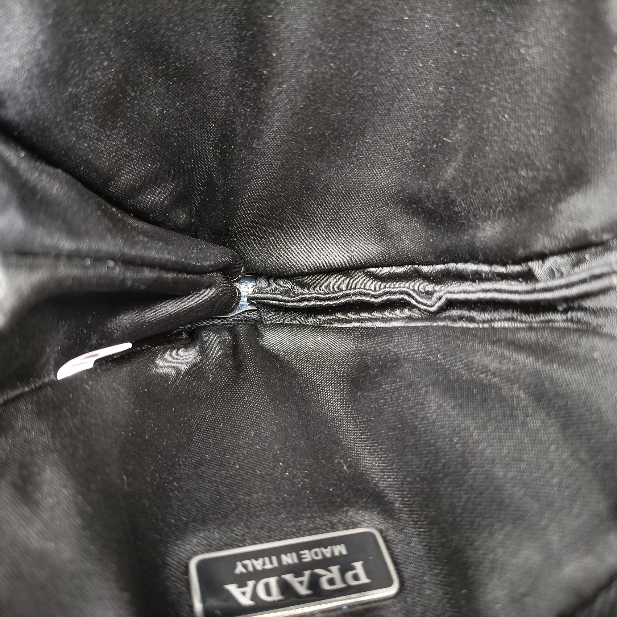 Pre-owned Prada Triangle Crystal Black Leather 1NR015 shoulderbag | stylenewstar