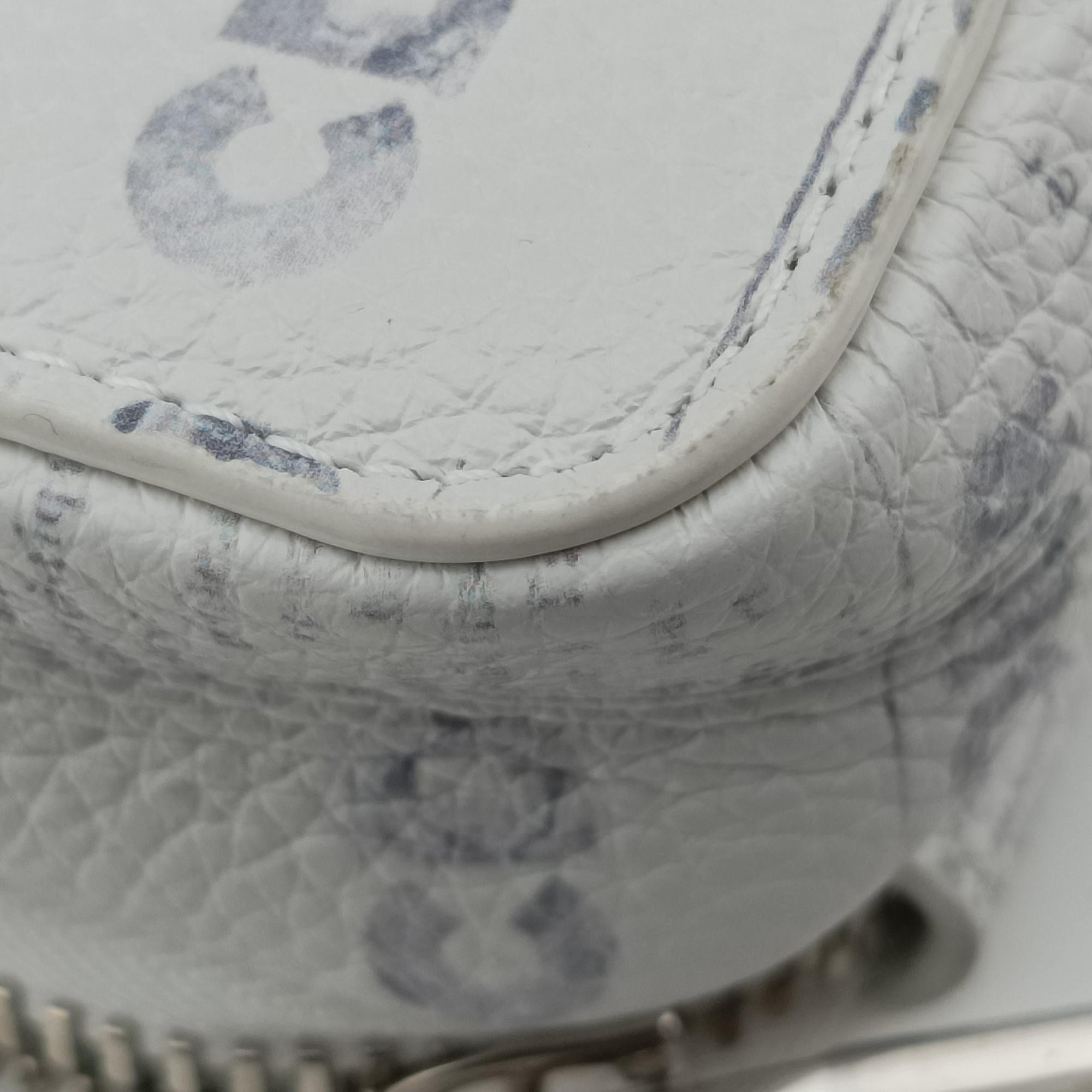 Secondhand Christian Dior Daniel Arsham collaboration Newspaper Print White Leather  shoulderbag | stylenewstar