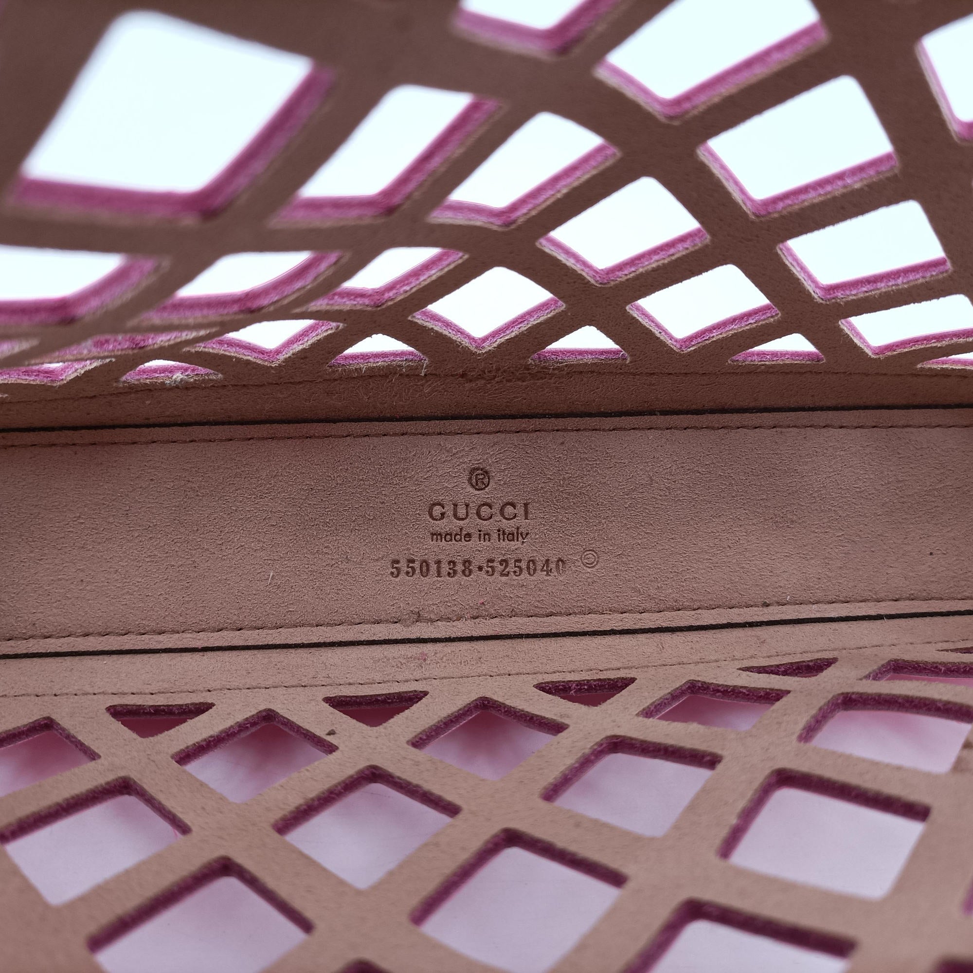 Pre-owned Gucci Cutout Floral Pink×multi Leather×canvas 550138 shoulderbag | stylenewstar