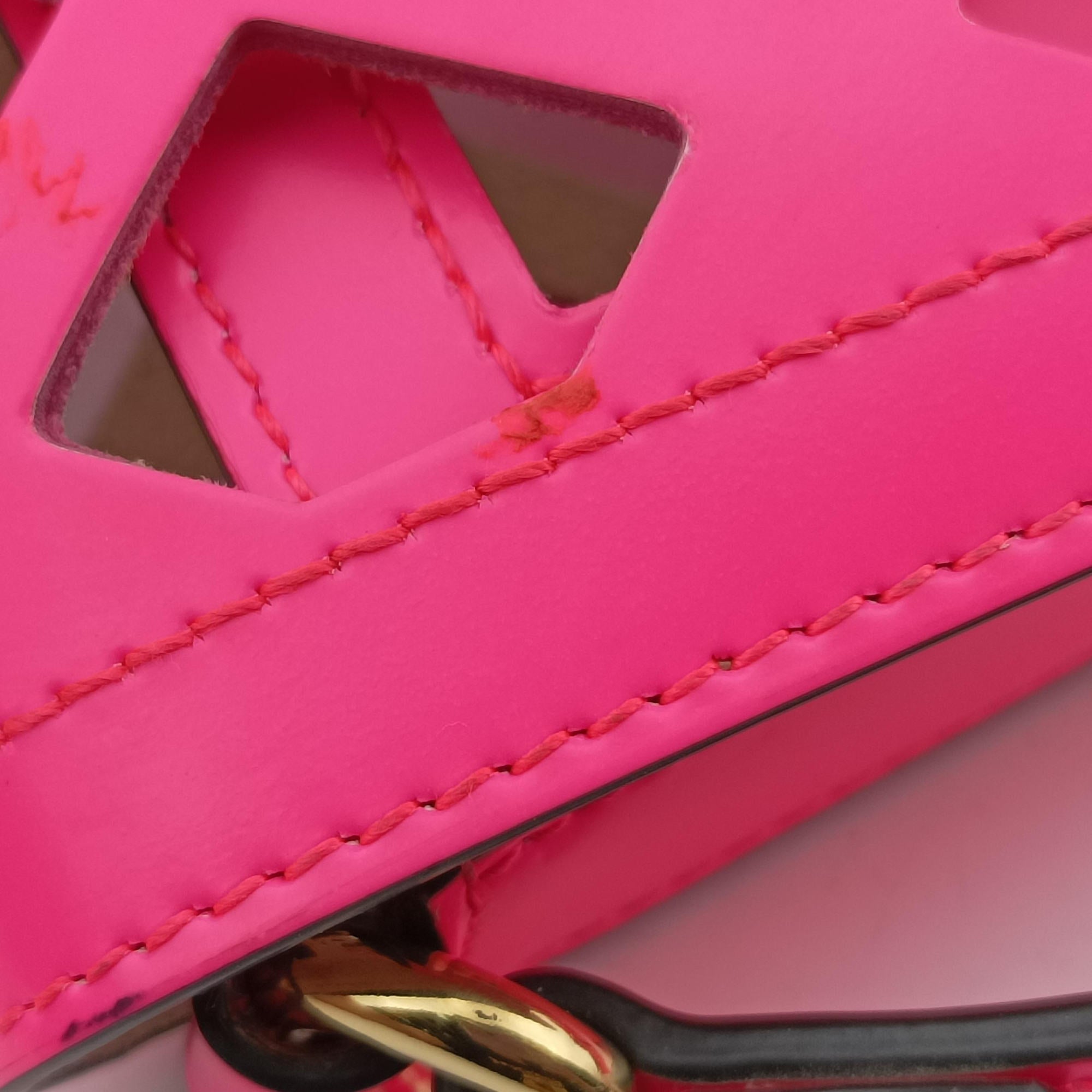 Pre-owned Gucci Cutout Floral Pink×multi Leather×canvas 550138 shoulderbag | stylenewstar