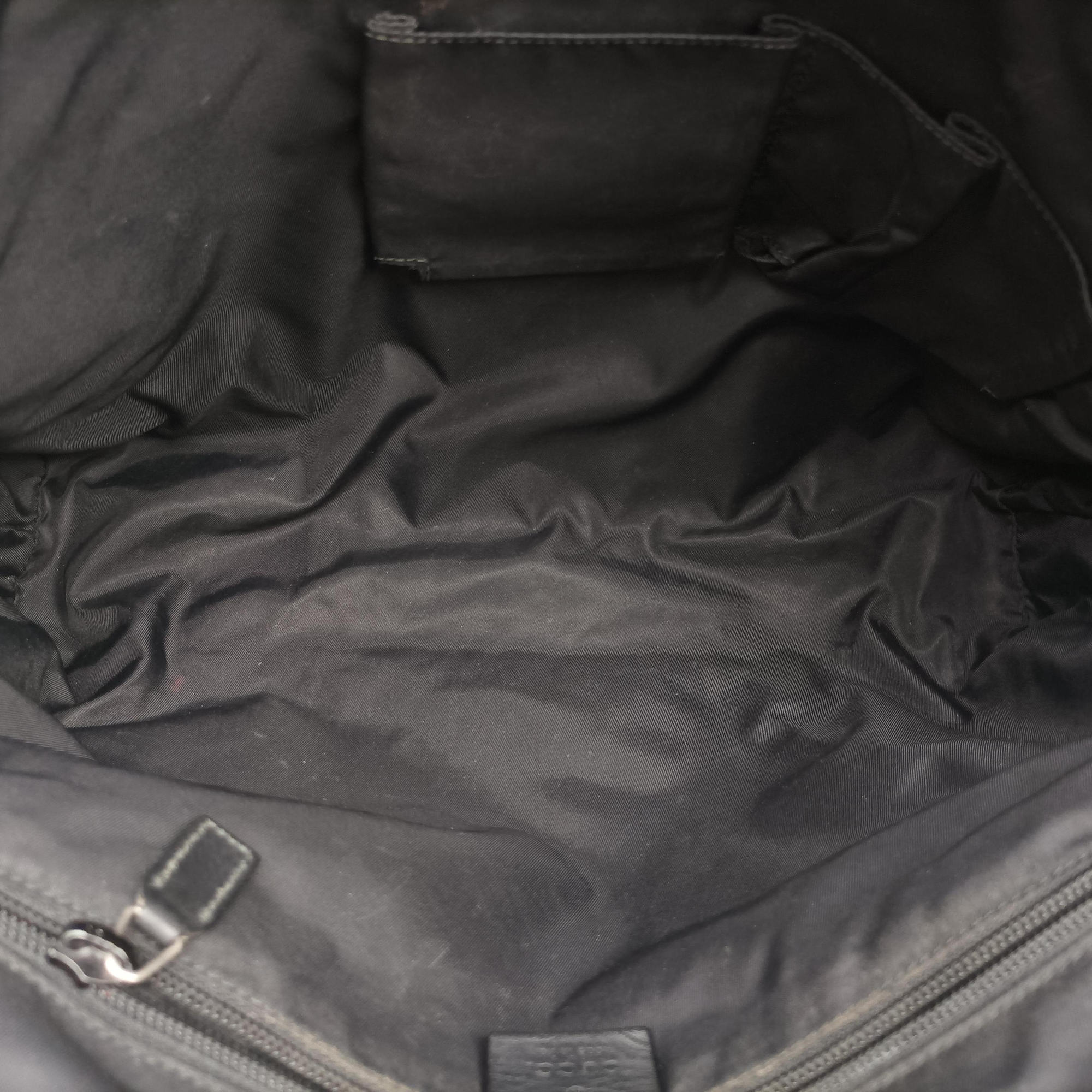 Pre-owned Gucci Guccissima Rubber Messenger Black Leather 246067 shoulderbag | stylenewstar