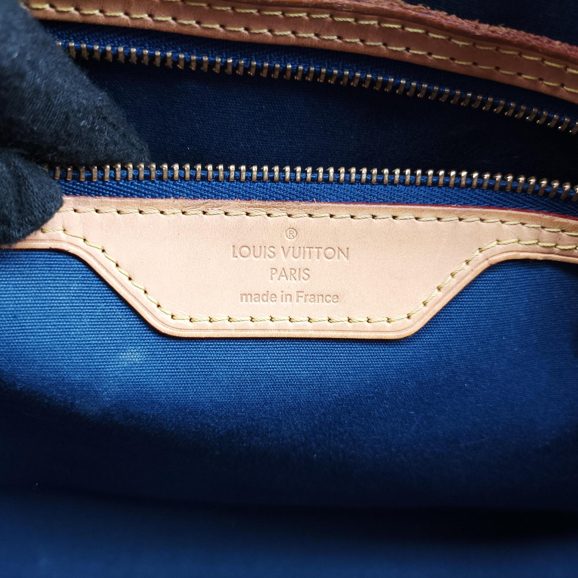 Pre-owned Louis Vuitton Brea MM granblue Vernis M90054 shoulderbag | stylenewstar