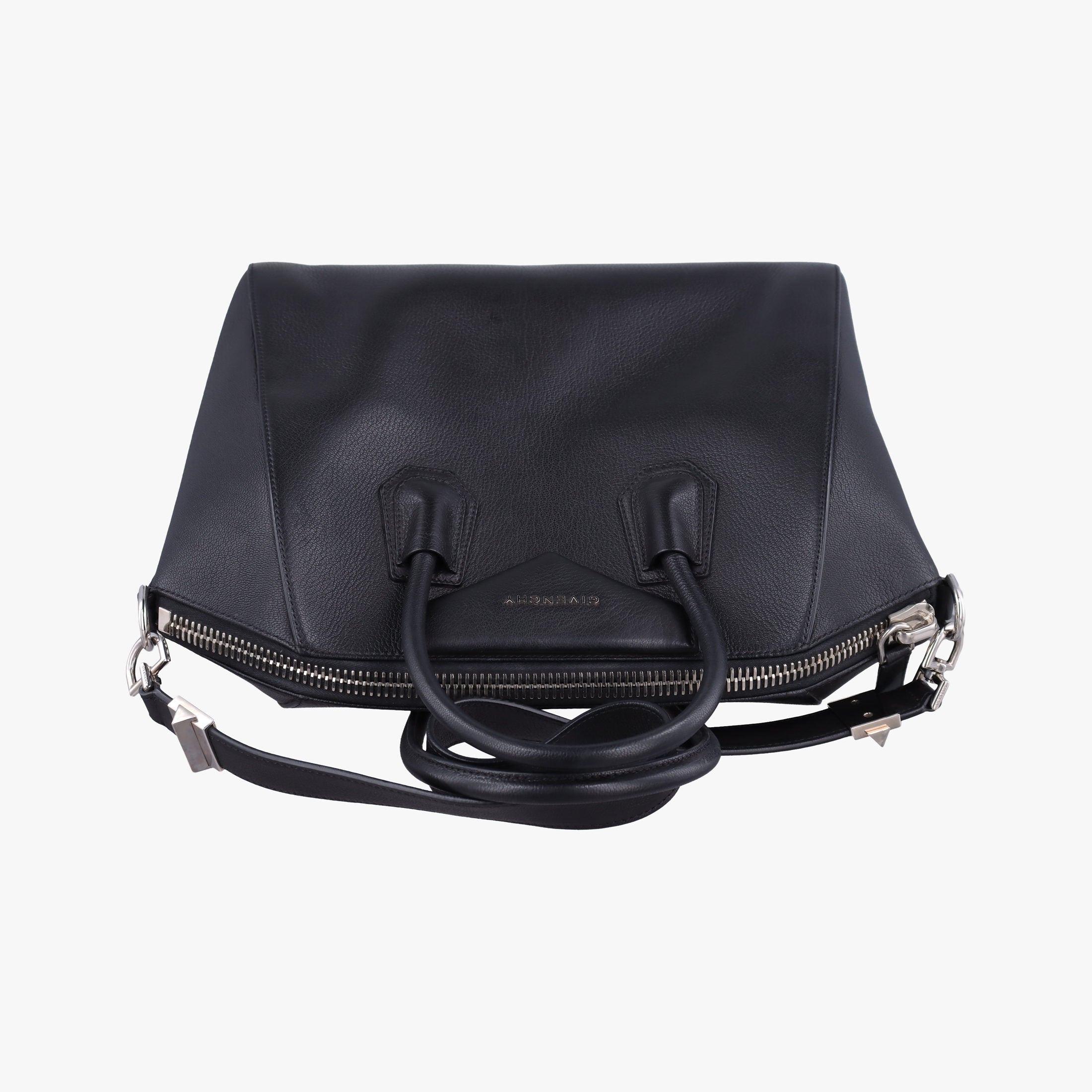 Pre-owned Givenchy Antigona Medium Black leather  shoulderbag | stylenewstar