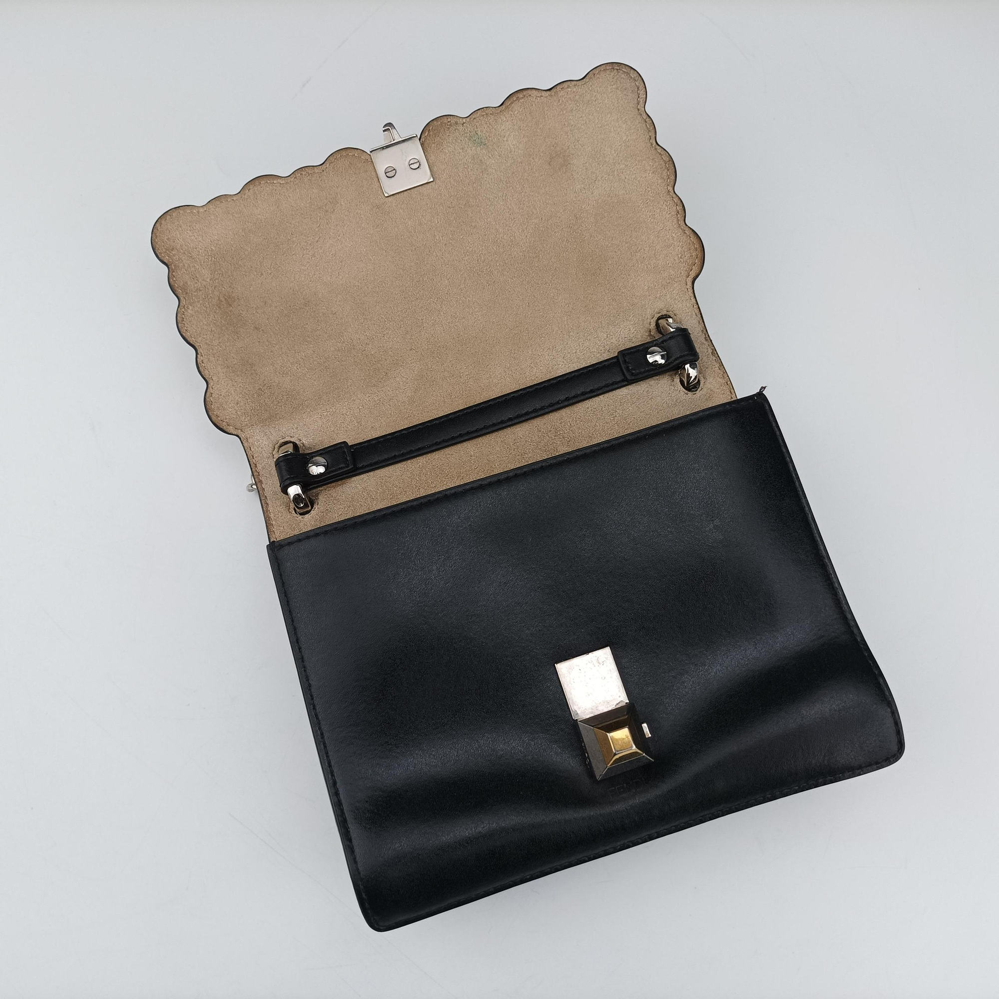 Vintage Fendi Studded Kan I Black Leather 8M0381 shoulderbag | stylenewstar