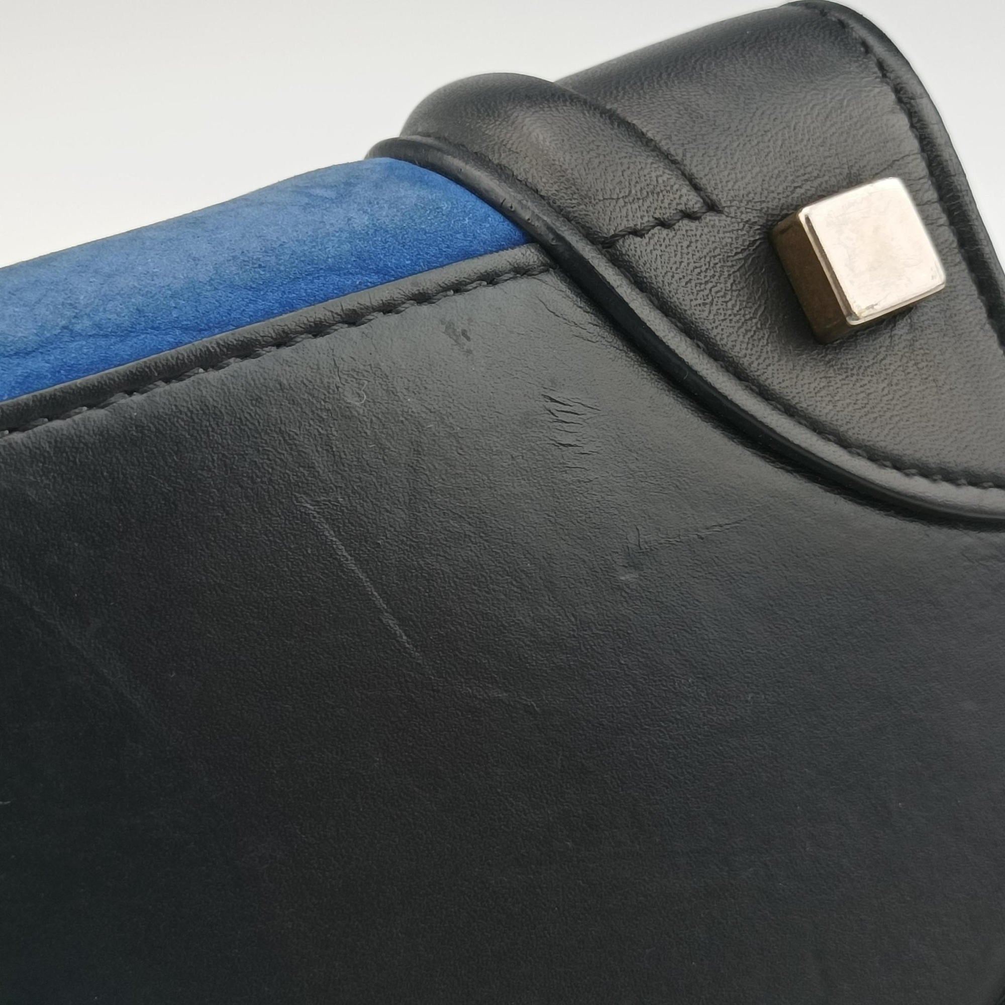 Pre-owned Celine Luggage Micro shopper Blue×black Leather  handbag | stylenewstar