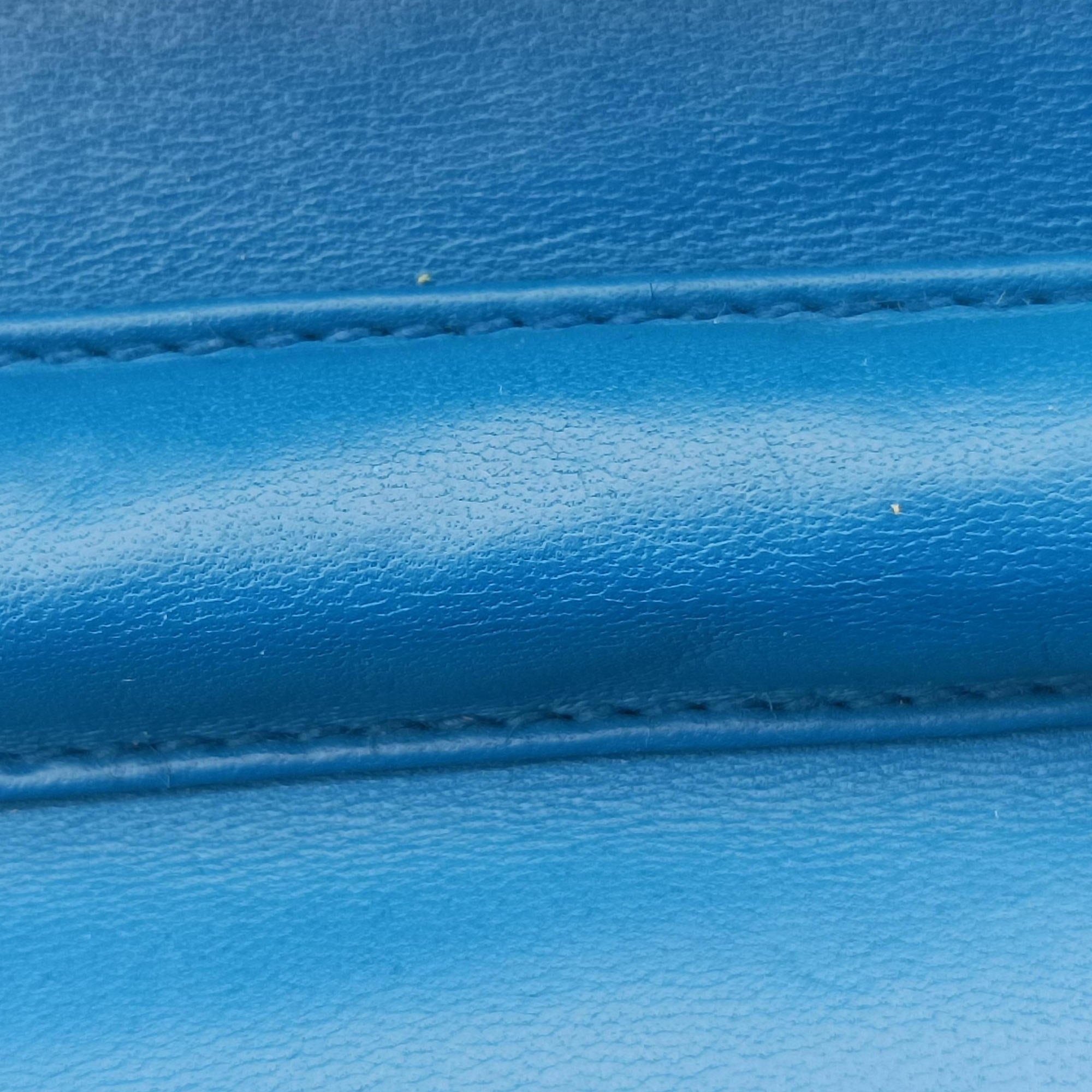 Pre-owned Chanel Timeless Blue Caviar Skin A05278 shoulderbag | stylenewstar