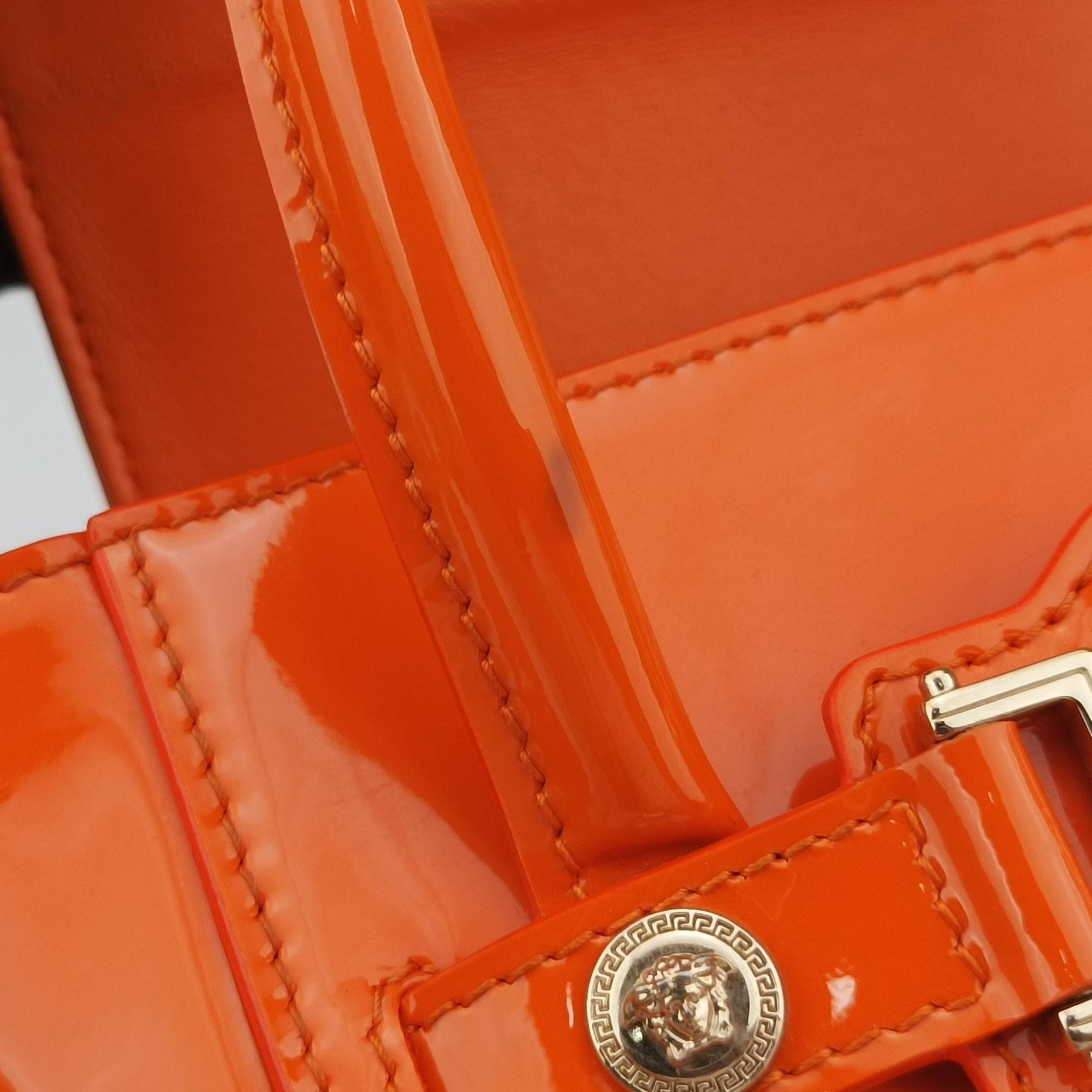 Pre-owned VERSACE La Medusa Orange patent  shoulderbag | stylenewstar