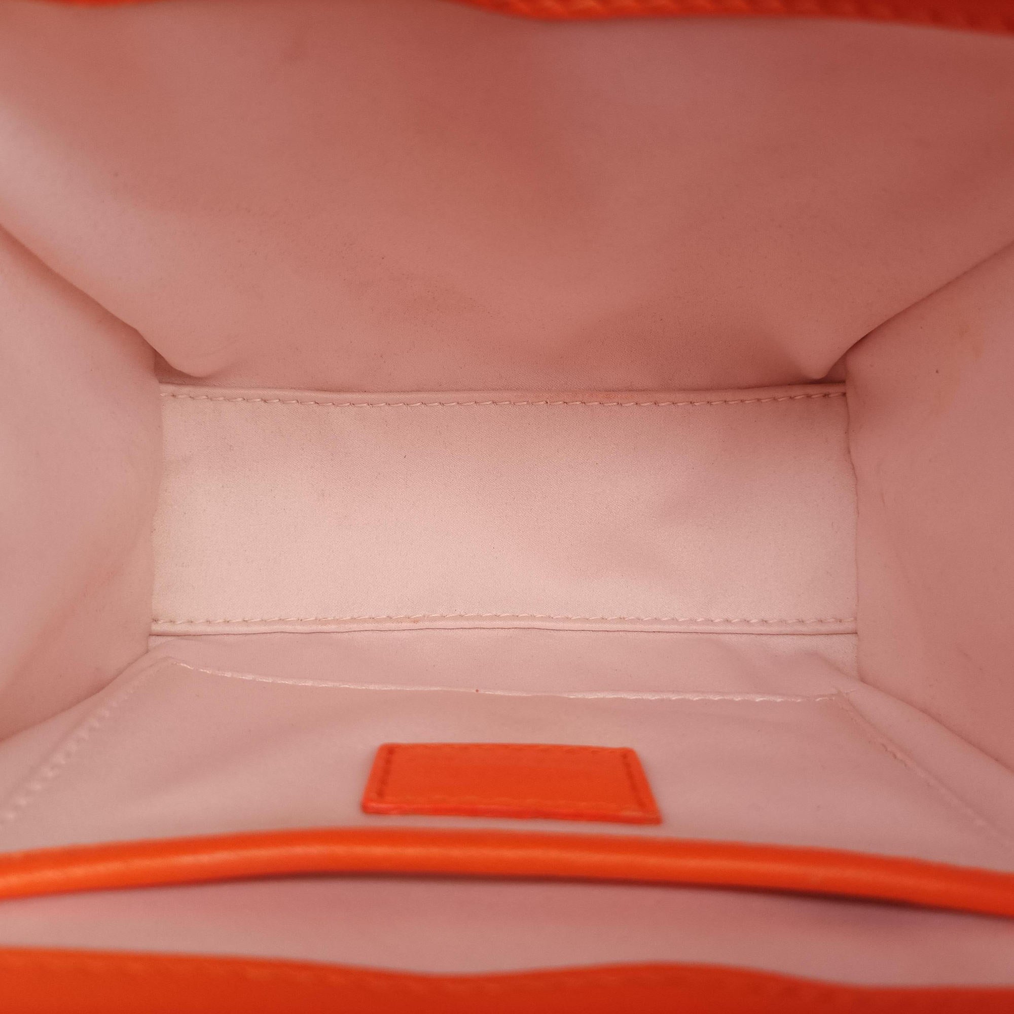 Pre-owned VERSACE La Medusa Orange patent  shoulderbag | stylenewstar