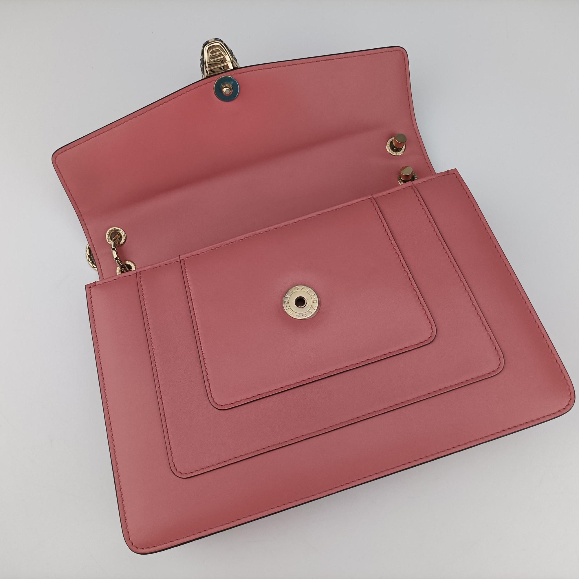 Pre-owned Bvlgari Serpenti Forever Pink leather  shoulderbag | stylenewstar