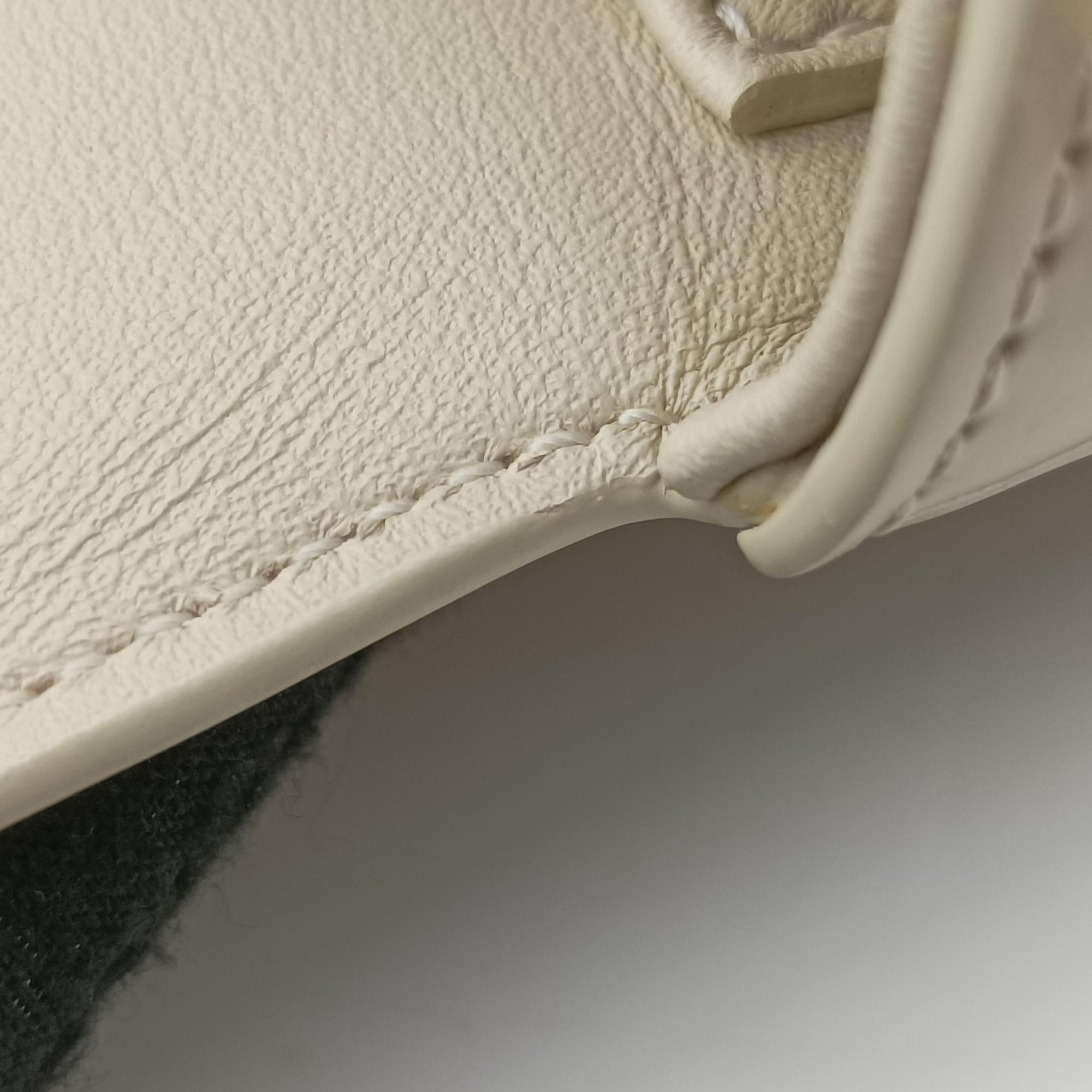 Pre-owned Celine Claude Triomphe Beige Leather  shoulderbag | stylenewstar