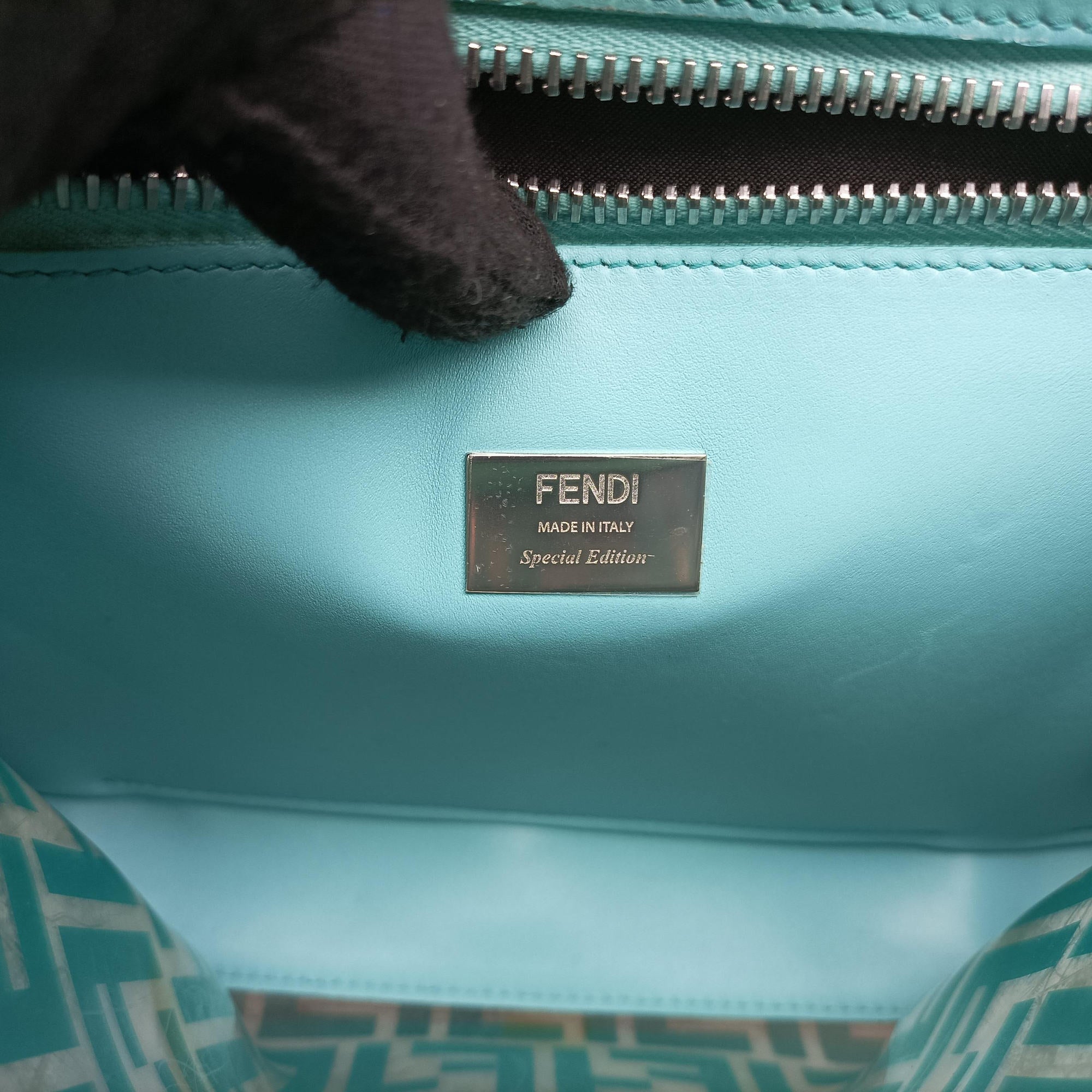 Pre-owned Fendi PEEKABOO Green Clear PVC× Leather 8BN290 shoulderbag | stylenewstar