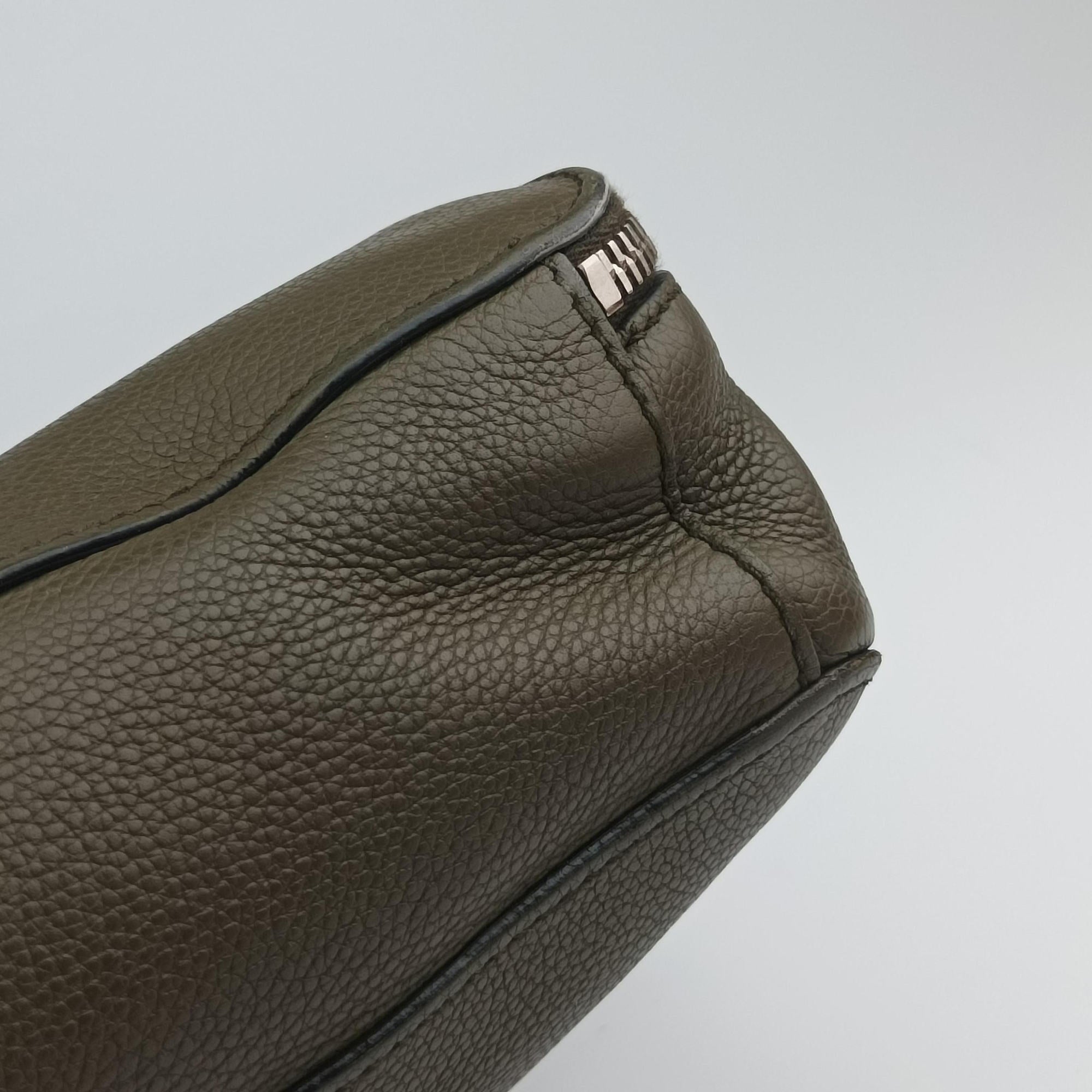 Pre-owned Prada Business Briefcase Green Leather 2VE368 handbag | stylenewstar