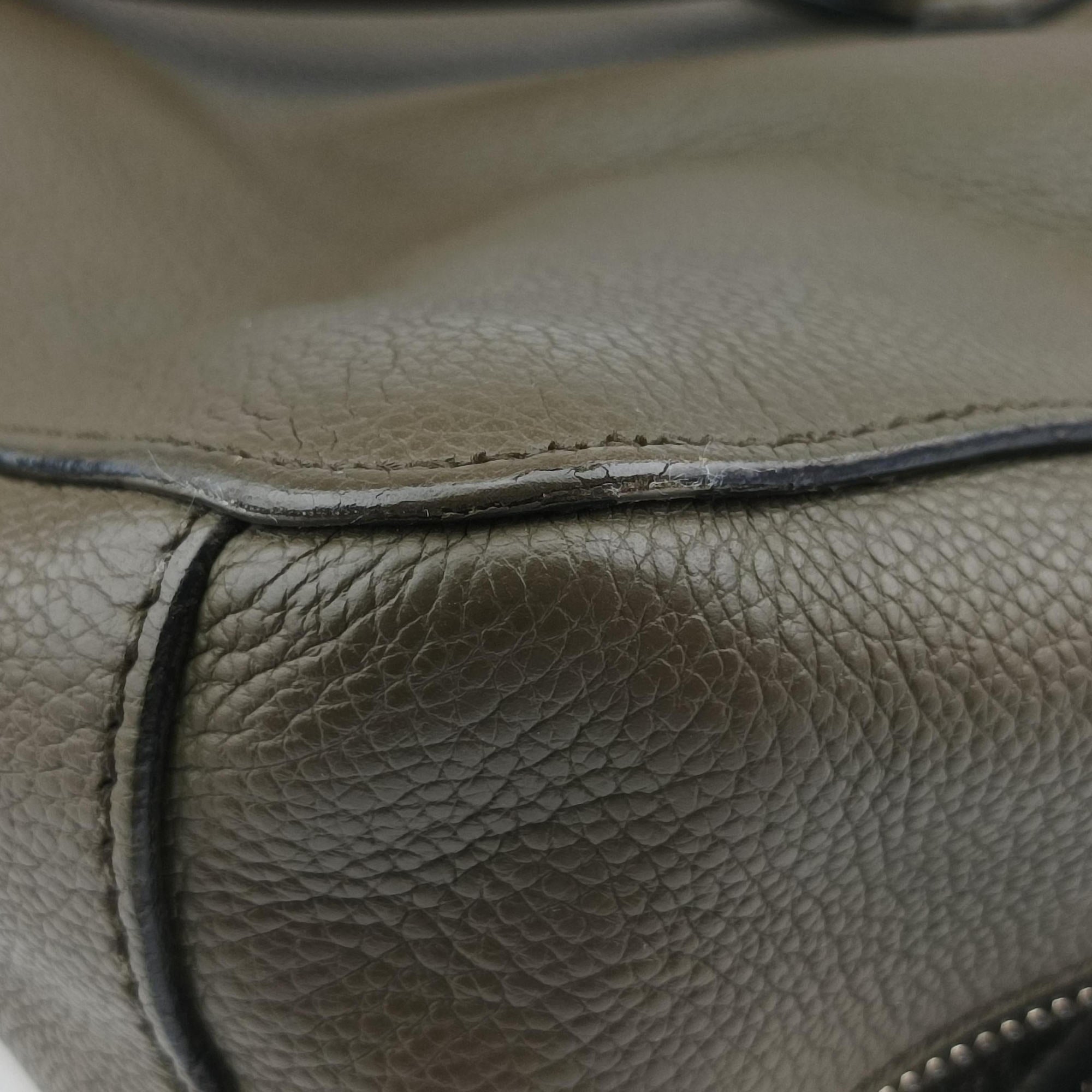 Pre-owned Prada Business Briefcase Green Leather 2VE368 handbag | stylenewstar