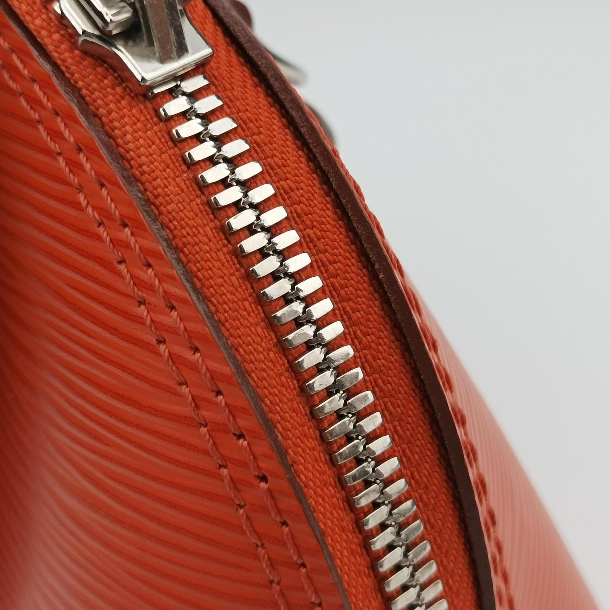 Pre-owned Louis Vuitton Alma BB PIMENT Epi M40854 shoulderbag | stylenewstar