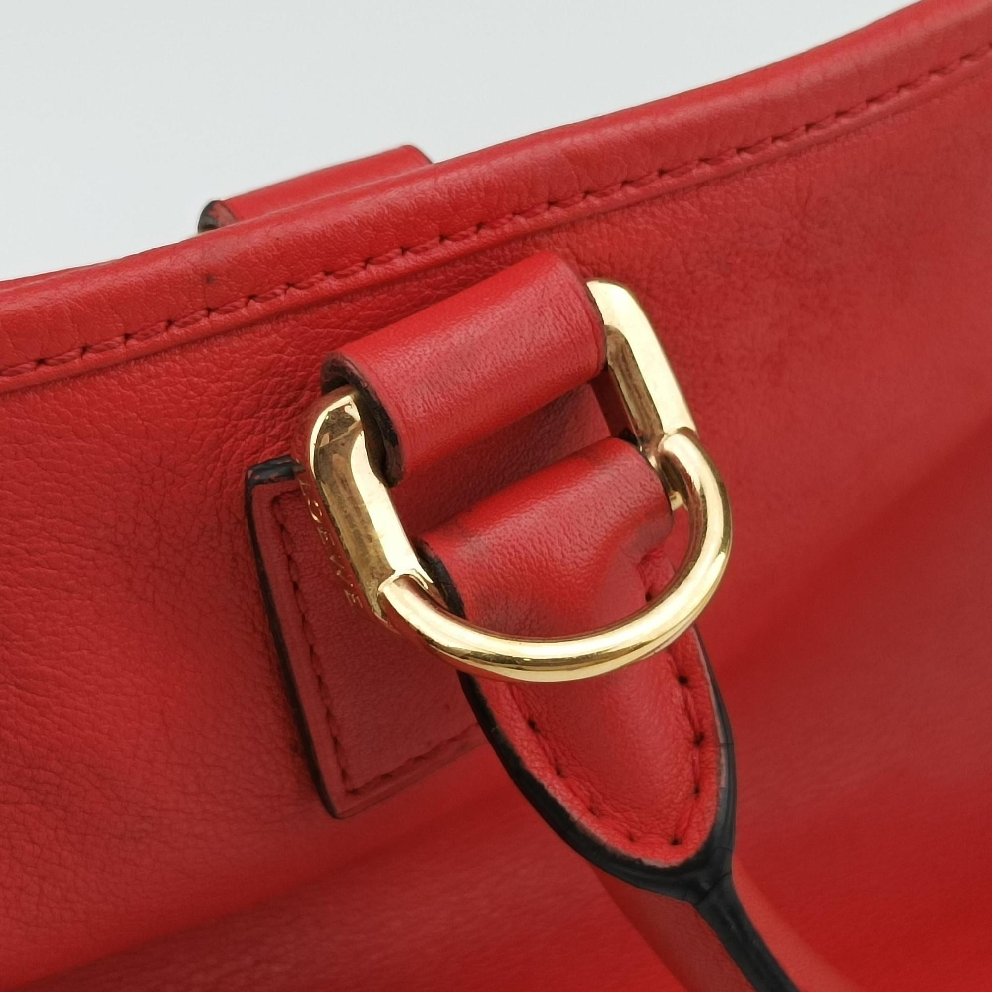 Pre-owned Loewe Amazona 28 Orange Leather  handbag | stylenewstar