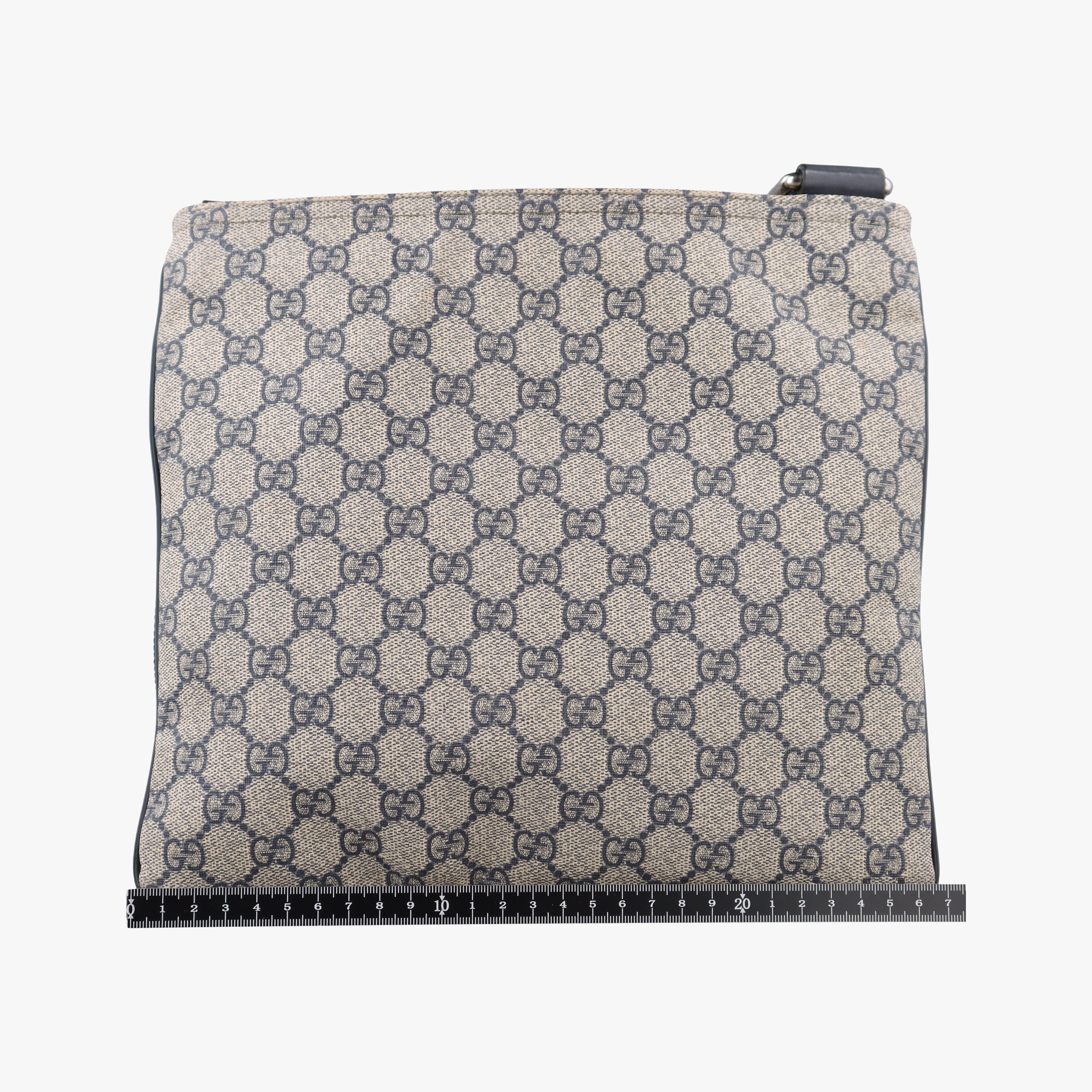 Vintage Gucci GG Supreme Messenger Beige × Navy PVC coated canvas×leather 295257 shoulderbag | stylenewstar
