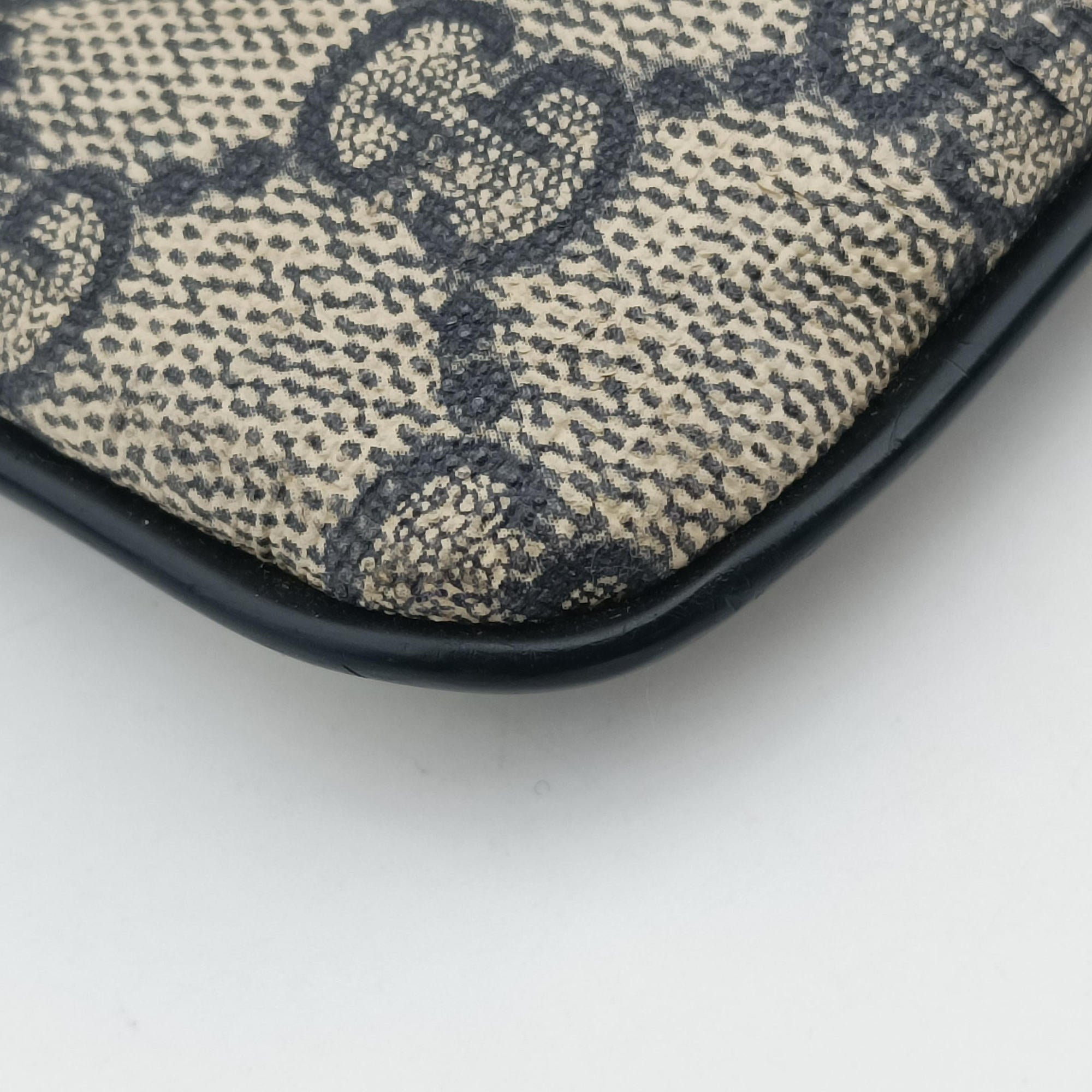 Vintage Gucci GG Supreme Messenger Beige × Navy PVC coated canvas×leather 295257 shoulderbag | stylenewstar