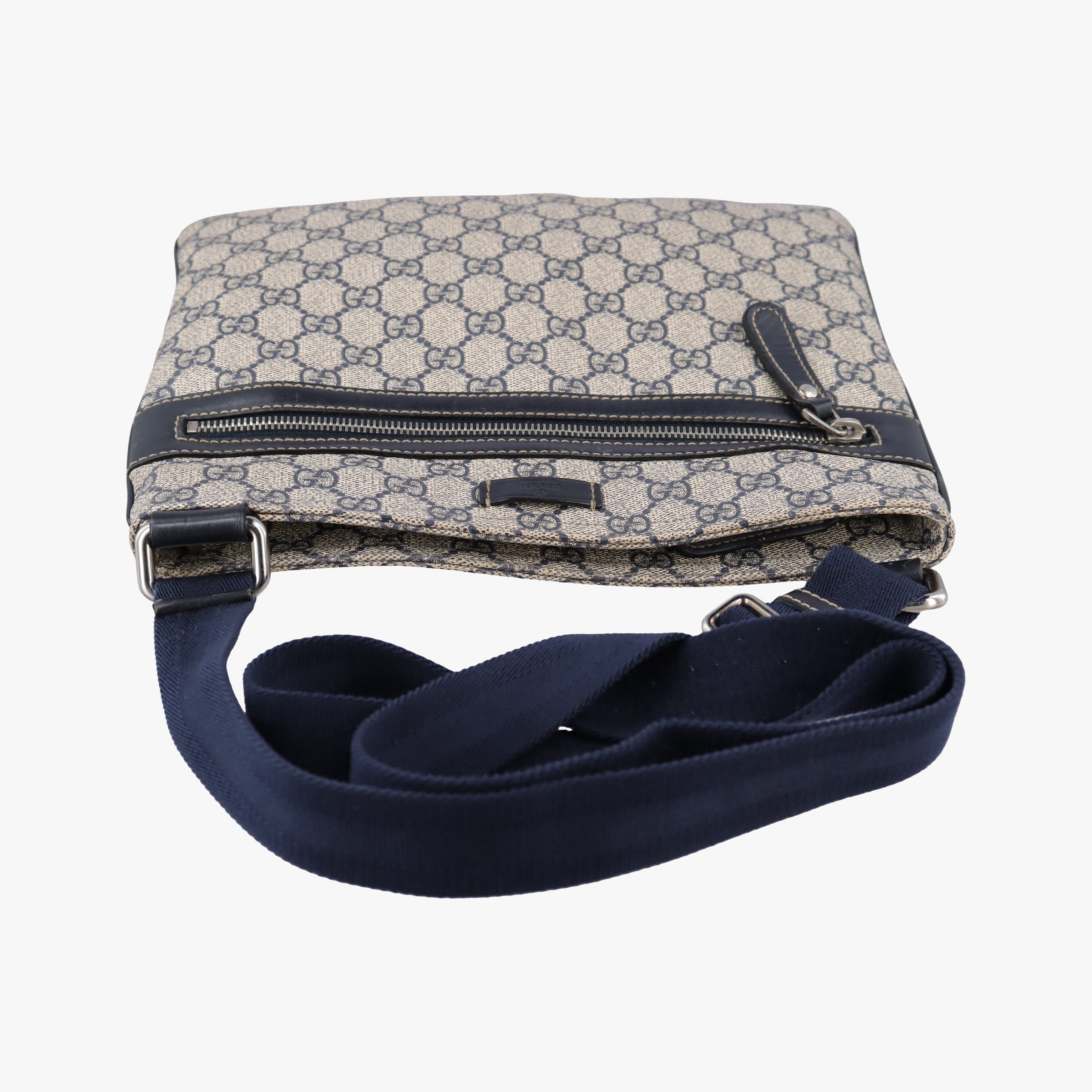 Vintage Gucci GG Supreme Messenger Beige × Navy PVC coated canvas×leather 295257 shoulderbag | stylenewstar