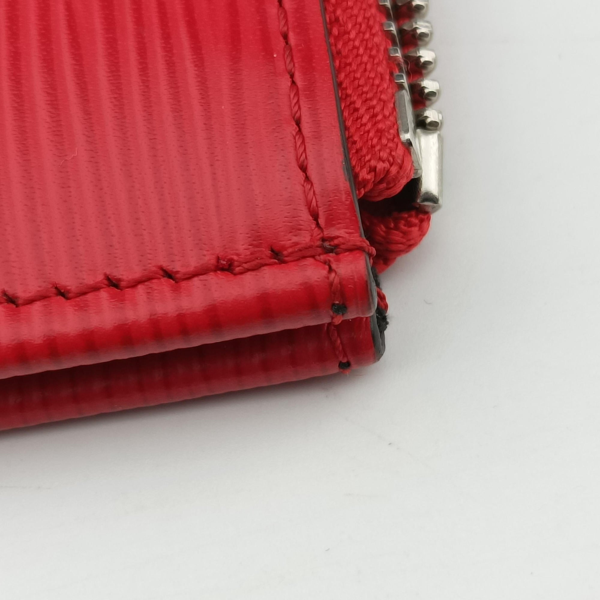 Pre-owned Louis Vuitton Pochette Jour GM Supreme Collaboration Rouge×White epi M67722 clutchbag | stylenewstar