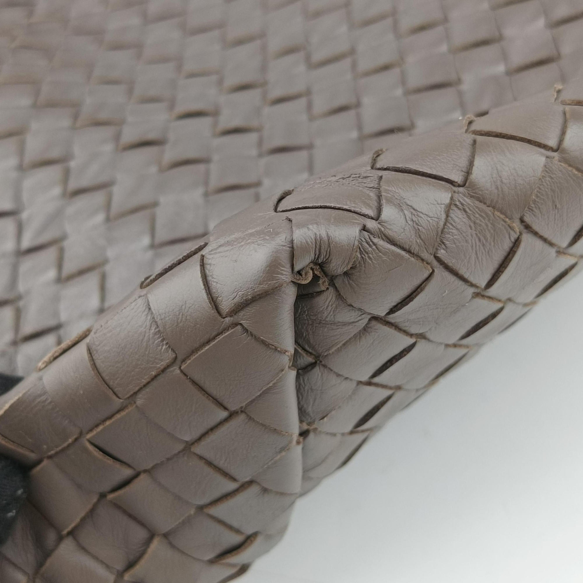 Pre-owned Bottega Veneta Intrecciato Shopper Acatl Brown lambskin  handbag | stylenewstar