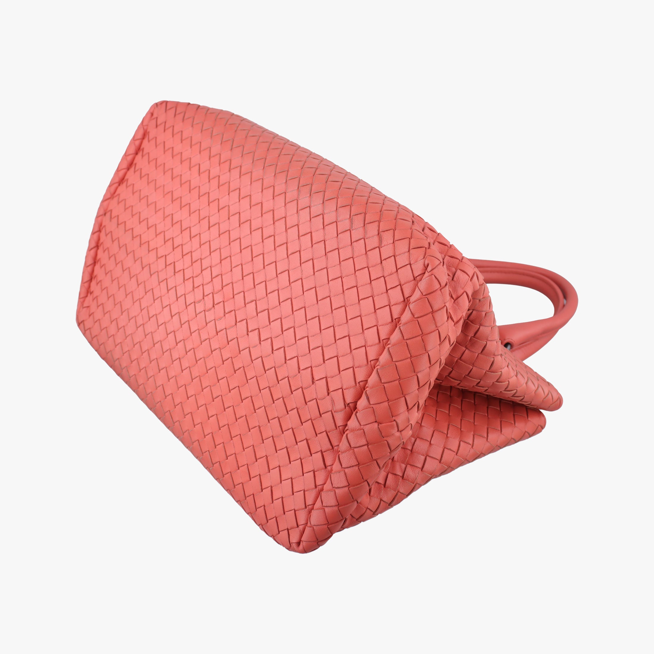 Pre-owned Bottega Veneta Intrecciato Coral red lambskin  handbag | stylenewstar