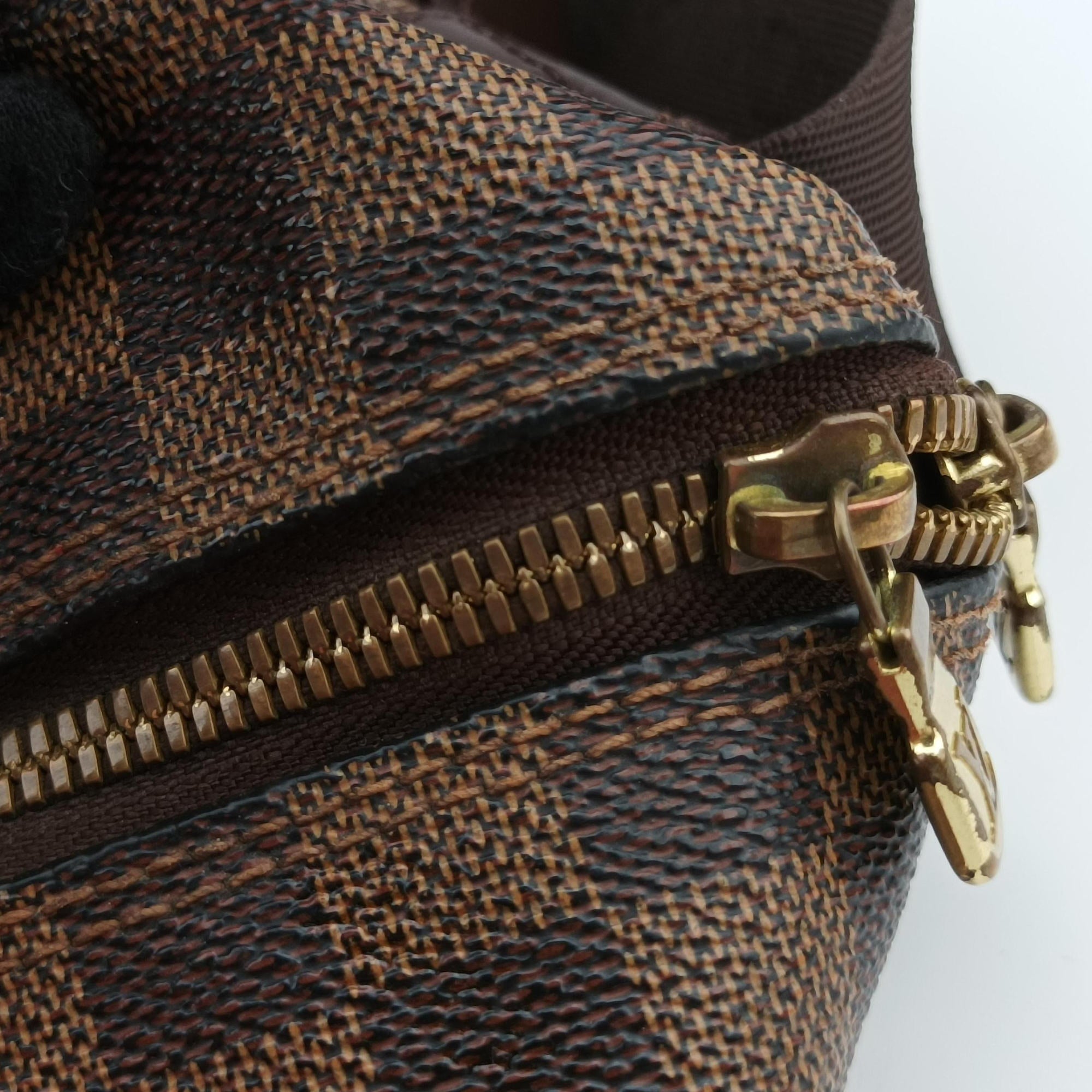 Pre-owned Louis Vuitton NAVIGLIO EBENE Damier Canvas N45255 shoulderbag | stylenewstar