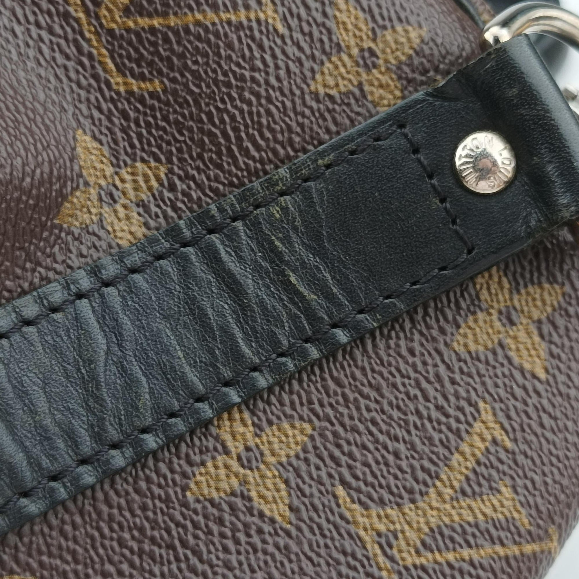 Secondhand Louis Vuitton Keepall Bandouliere 45 Monogram Eclipse Monogram Eclipse Canvas M56711 shoulderbag | stylenewstar