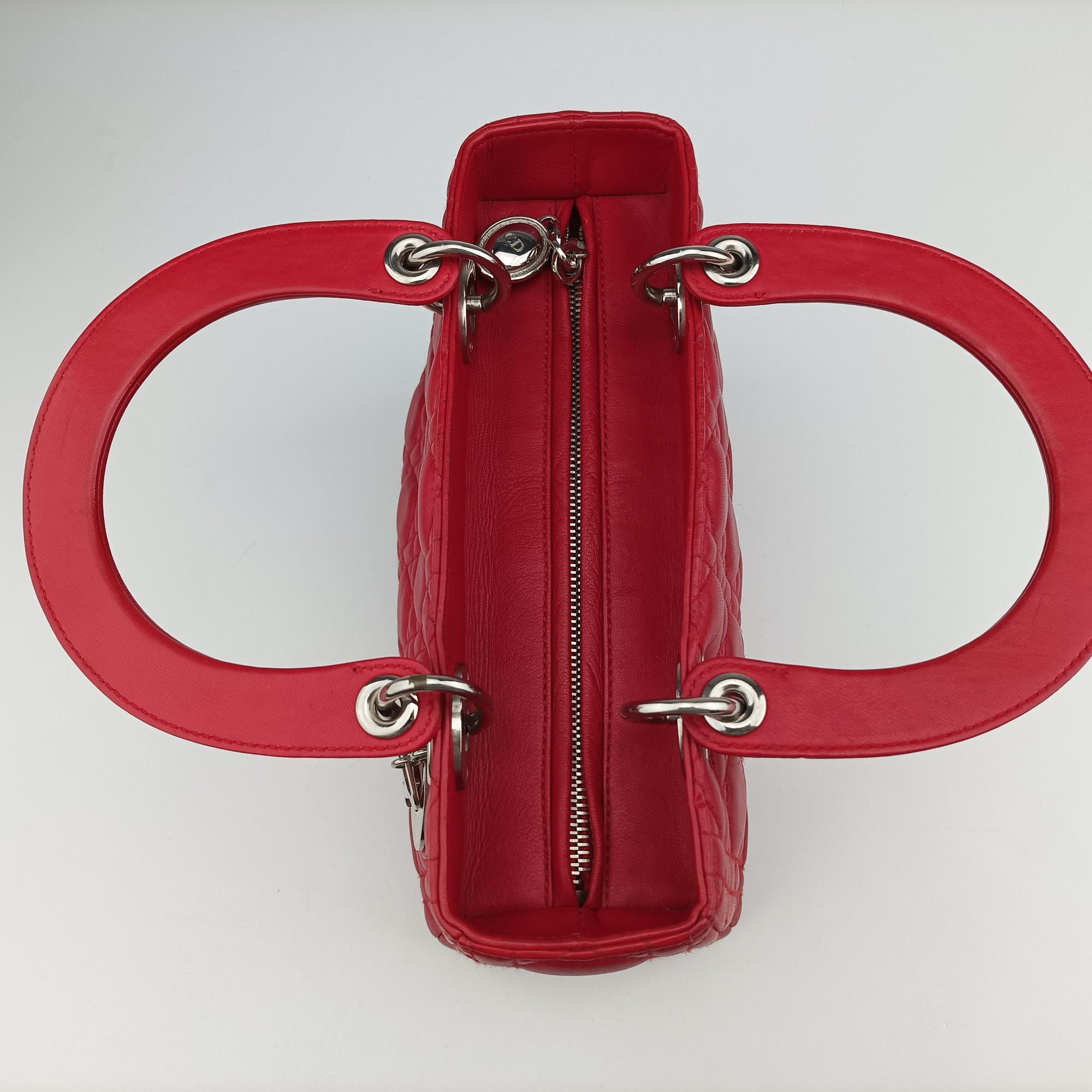 Pre-owned Christian Dior Lady Dior Red lambskin  shoulderbag | stylenewstar