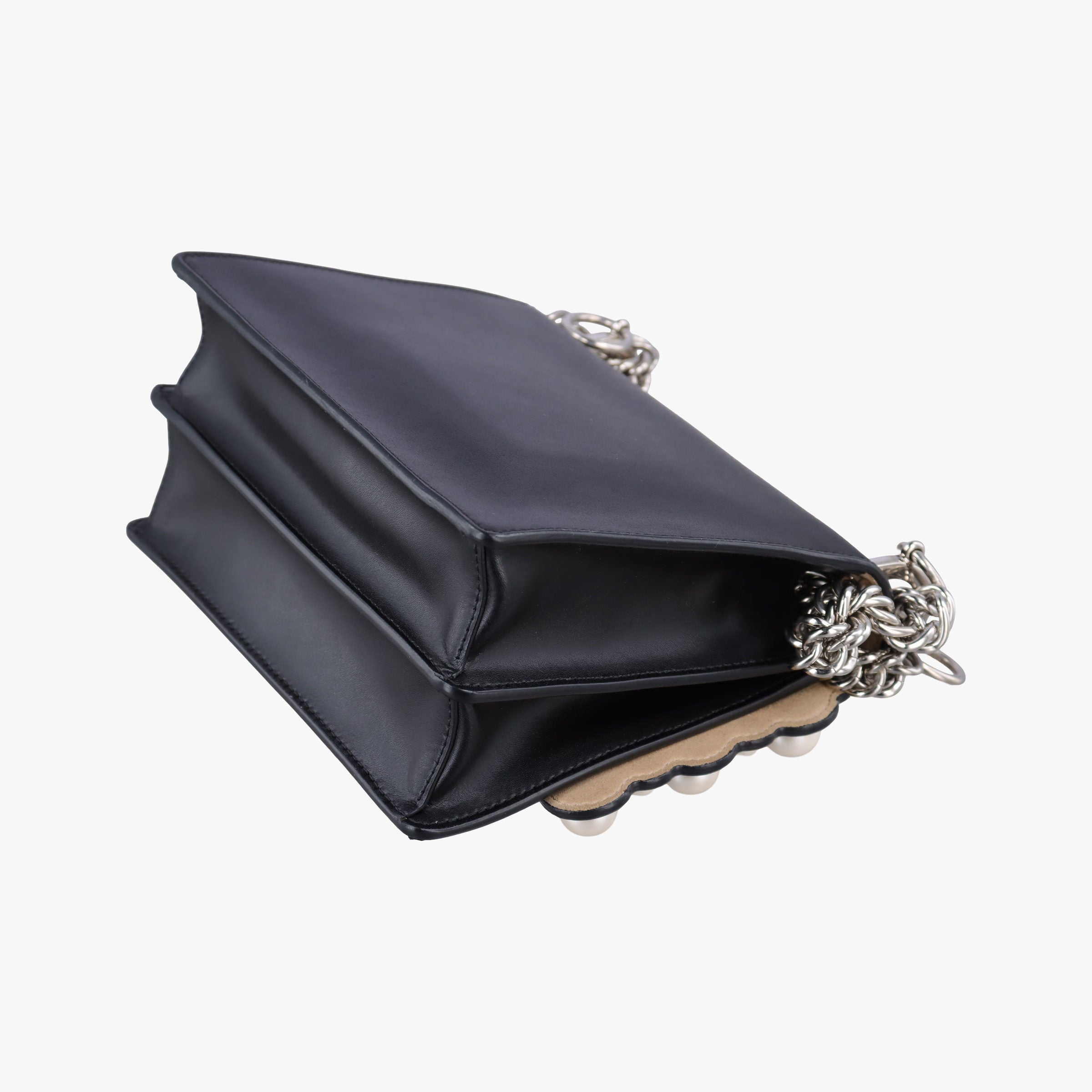 Pre-owned Fendi studded Kan I Black Leather 8M0381 shoulderbag | stylenewstar
