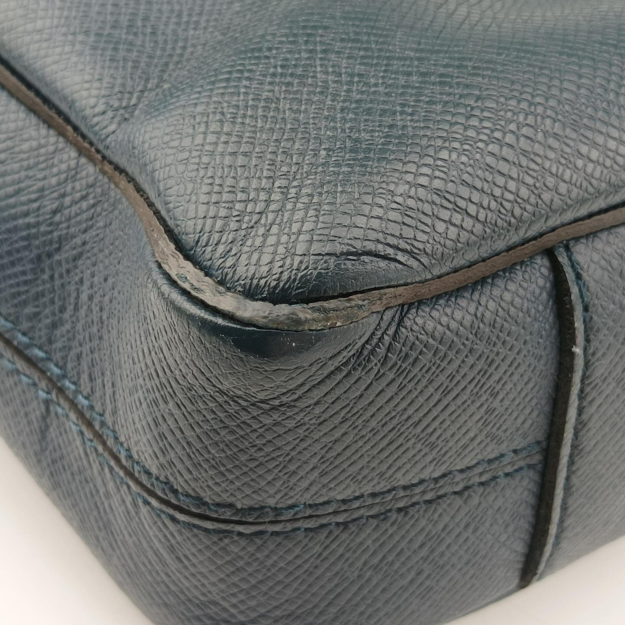 Pre-owned Louis Vuitton Porto Document Business MM Navy Taiga M32705 handbag | stylenewstar